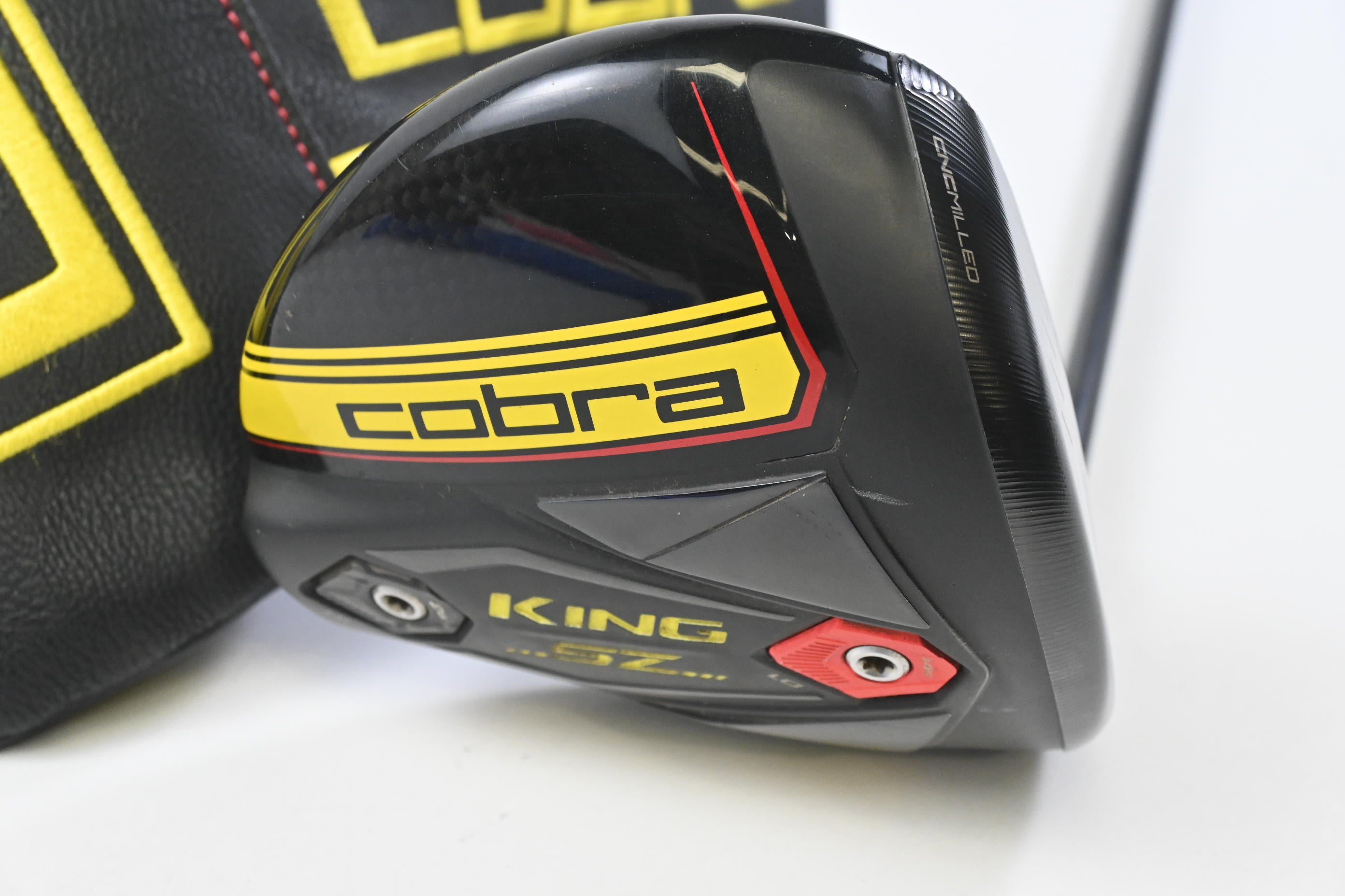Cobra King Speedzone Driver / 10.5 Degree / Regular Flex UST Mamiya Helium 5 Shaft