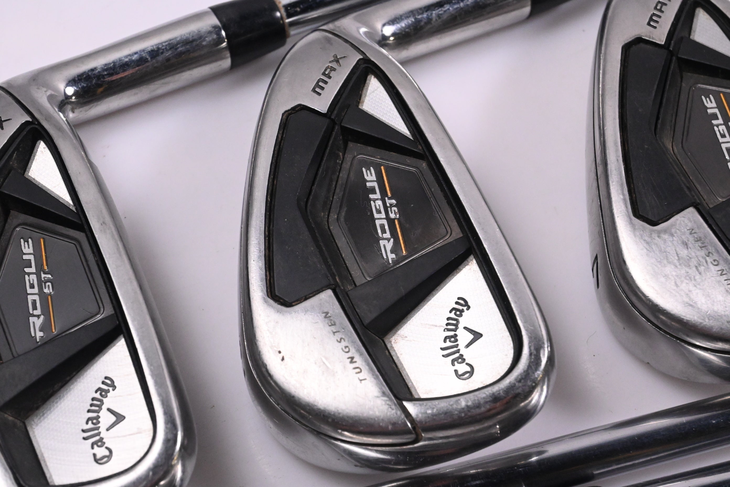 Callaway Rogue ST Max Irons / 5-PW+SW / Stiff Flex KBS Tour 120 Shafts