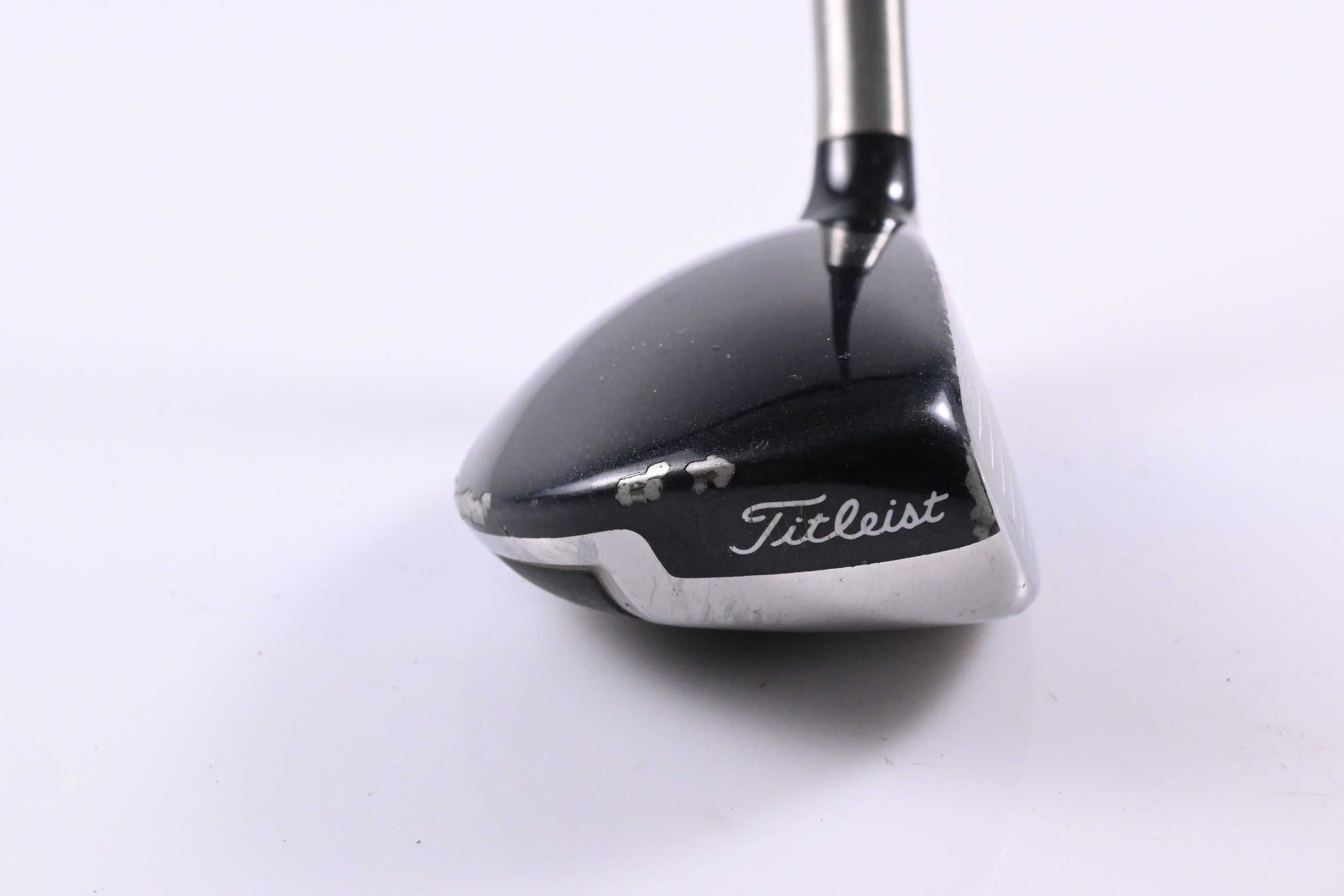 Titleist 909H #3 Hybrid / 19 Degree / Stiff Flex Aldila Voodoo Shaft