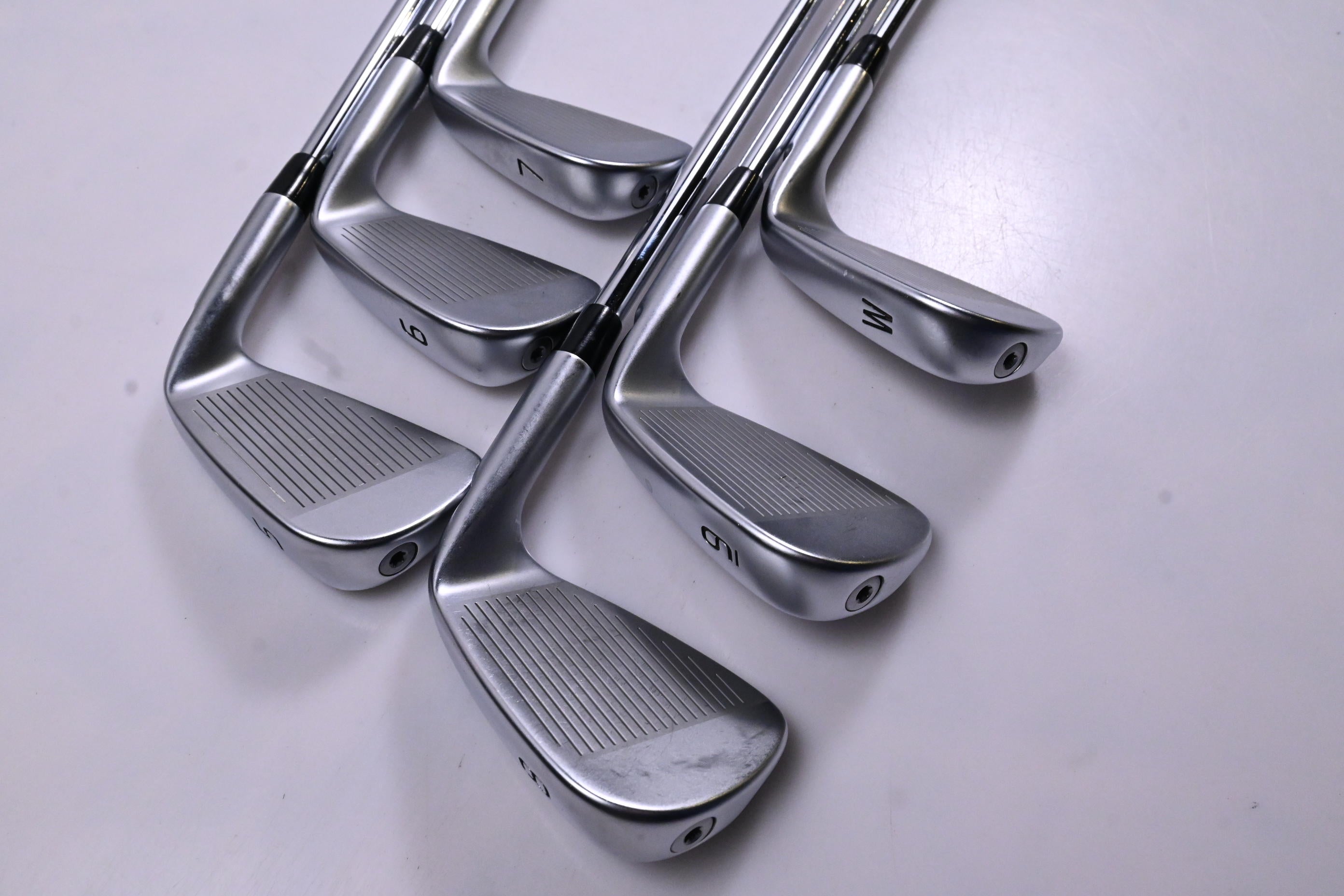 Left Hand Ping i59 Irons / 5-PW / Black Dot / Stiff Flex N.S.Pro Modus³ Tour 105
