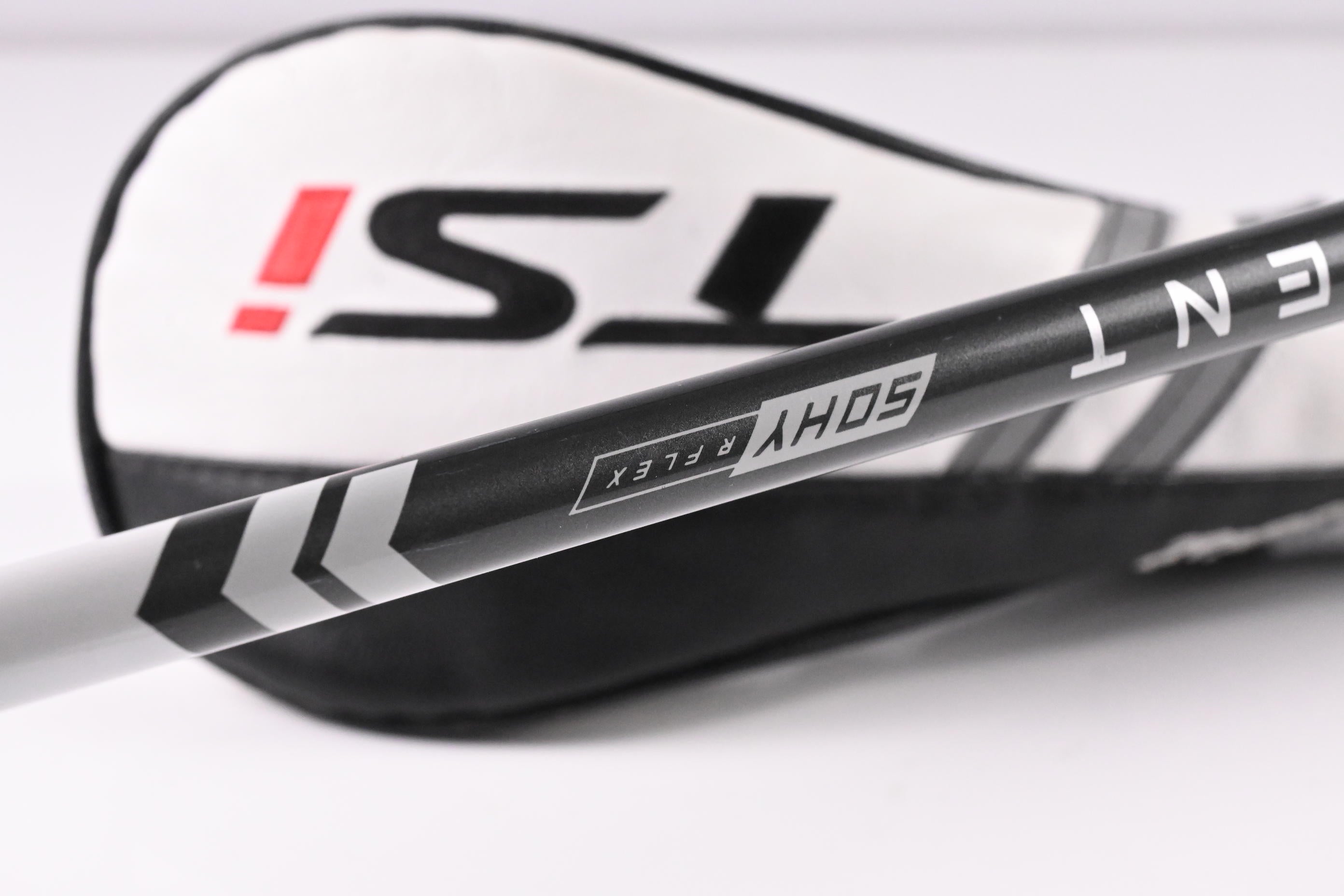 Titleist TSR1 #5 Hybrids 23 Degree / Regular Flex Aldila Ascent 50 Shaft