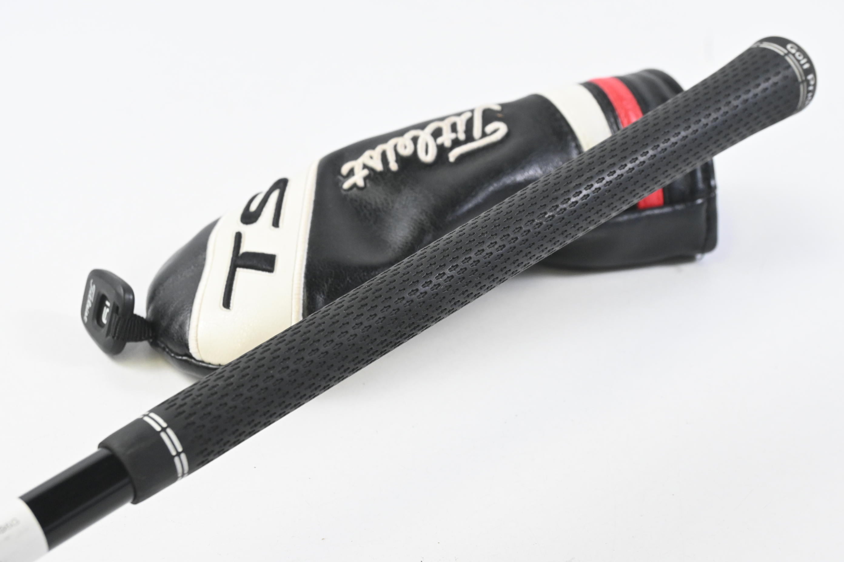 Titleist TS2 #3 Hybrid / 19 Degree / Regular Flex Kuro Kage 60 Shaft