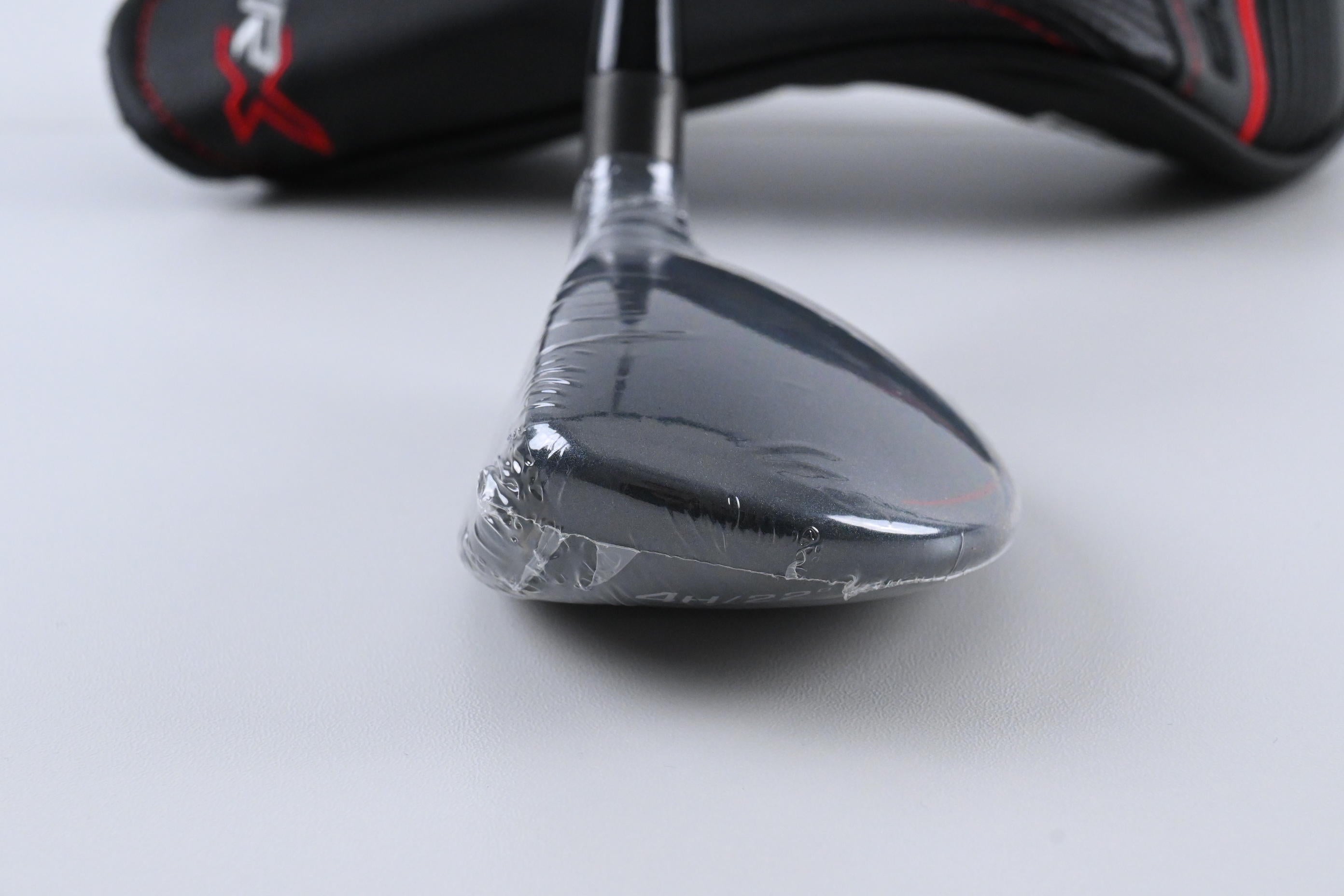 Left Hand Cobra Air-X #4 Hybrid / 22 Degree / Regular Flex Ultralite 50 Shaft