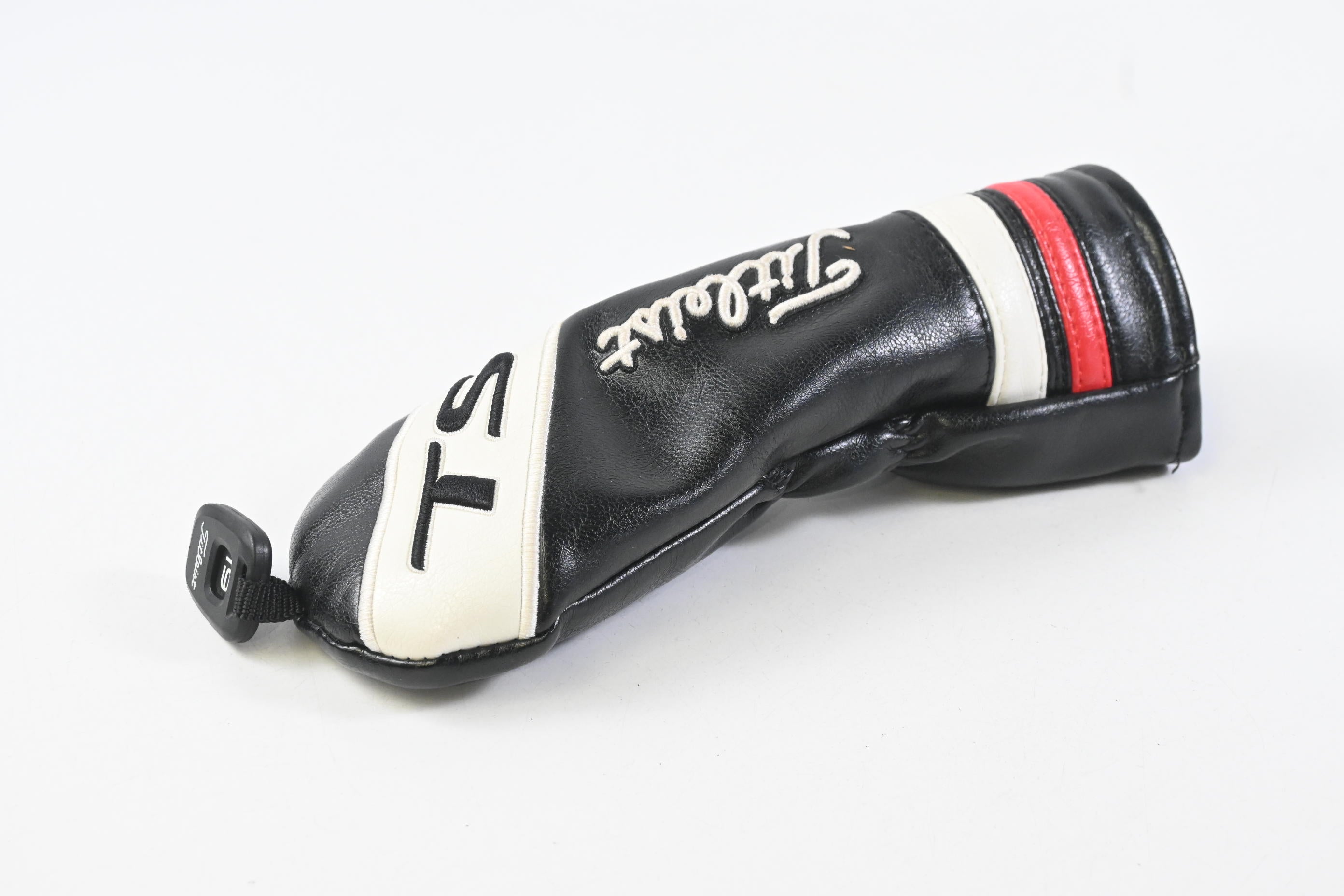 Titleist TS2 #3 Hybrid / 19 Degree / Regular Flex Kuro Kage 60 Shaft