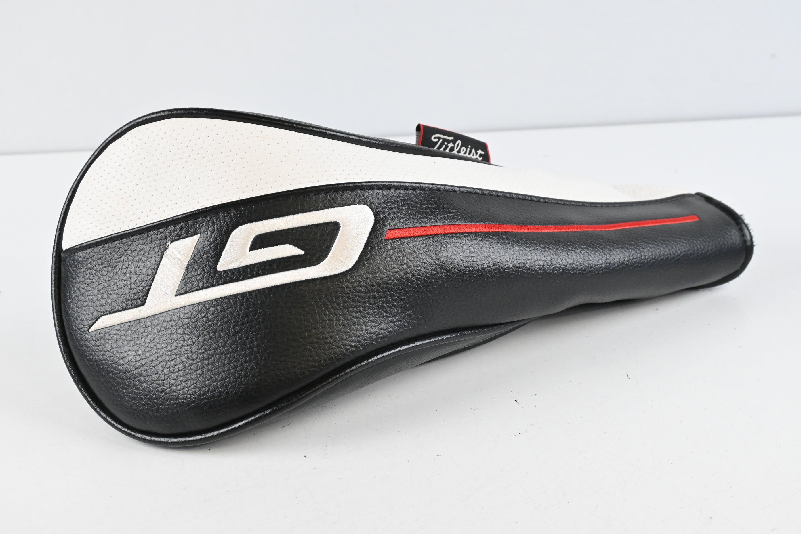 Titleist GT2 Driver / 11 Degree / Regular Flex Denali Charcoal 50 Shaft