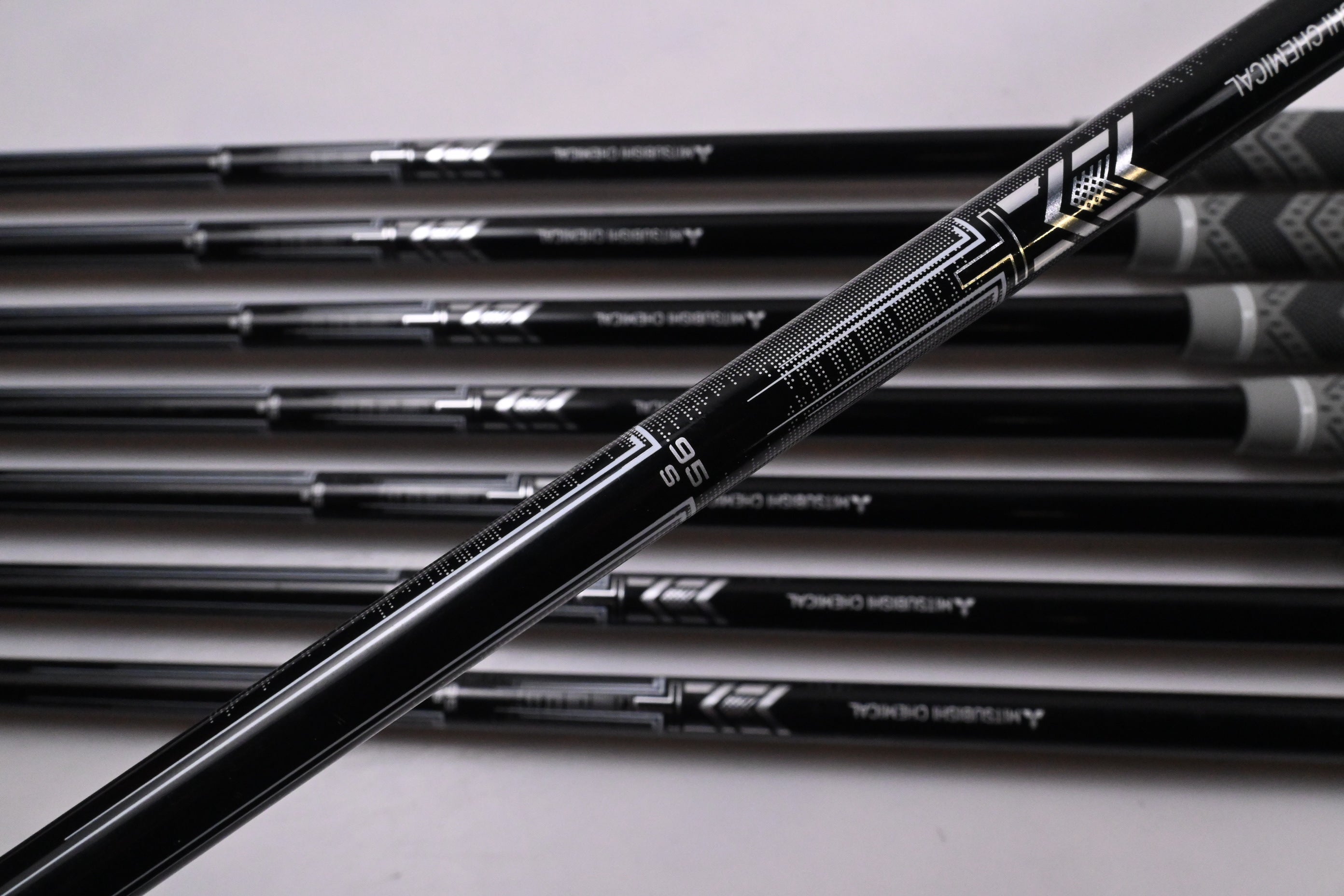 Callaway Apex Pro 21 Irons / 4-PW+AW / Stiff Flex MMT 95 Shafts
