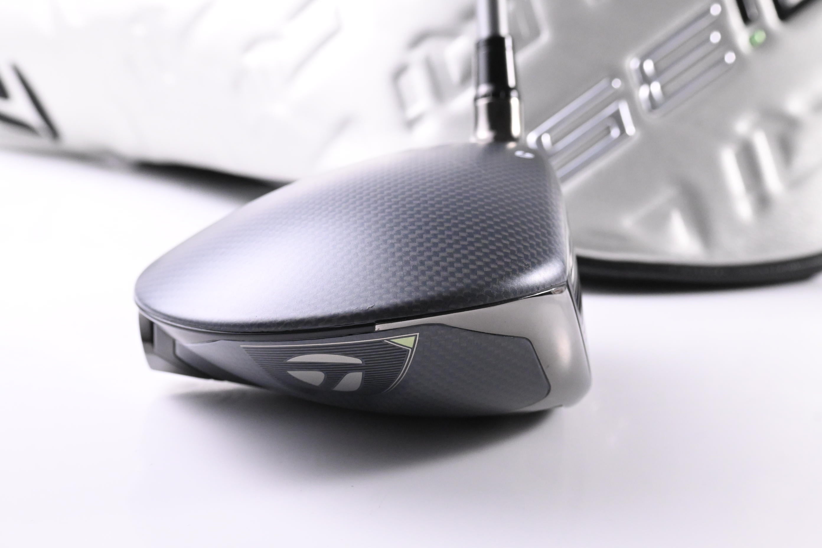 Taylormade Qi35 LS Driver / 9 Degree / Regular Flex Fujikura Air Speeder 50