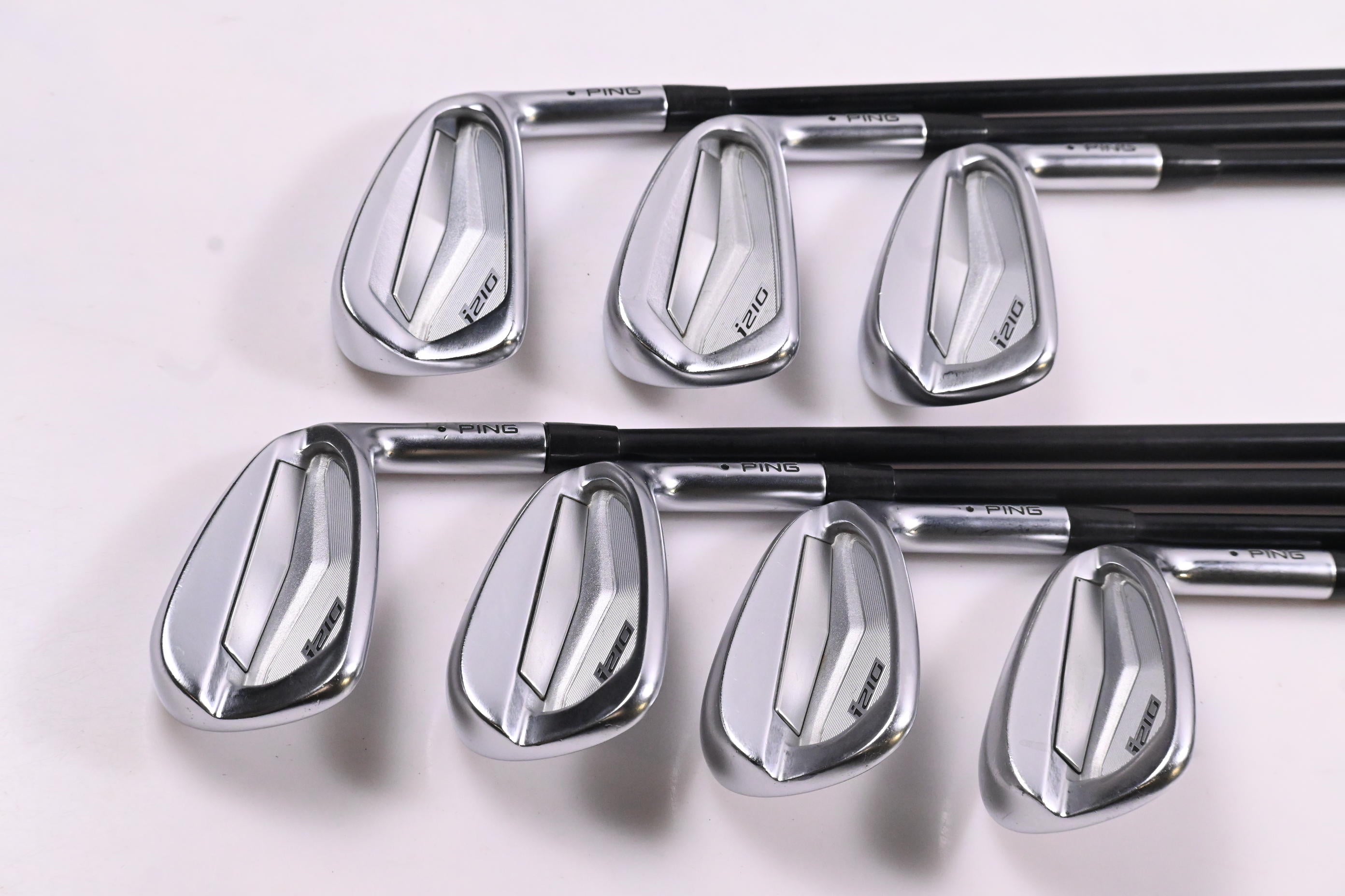 Ping i210 Irons / 5-PW+GW / Black Dot / Regular Flex Ping Alta CB Shafts