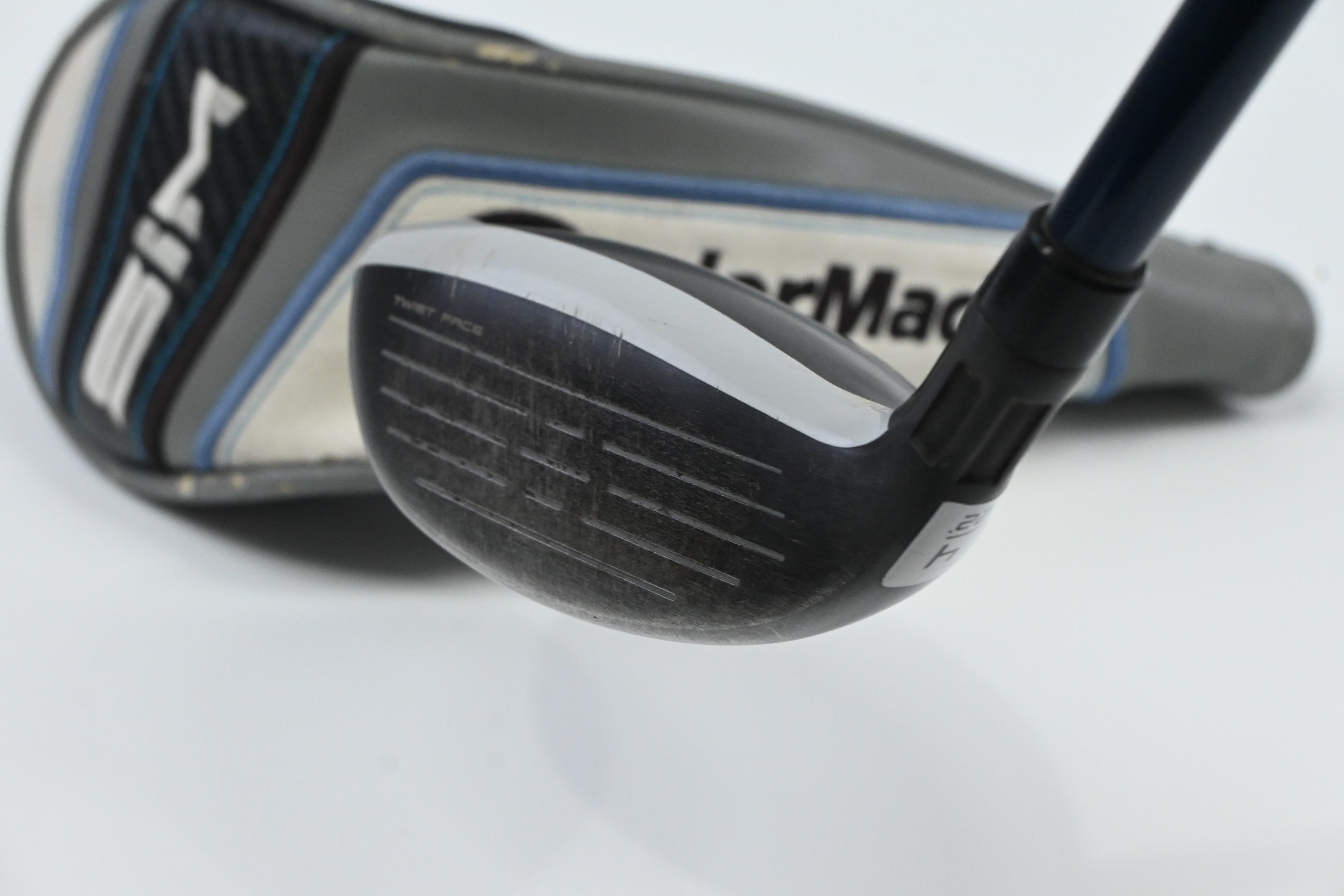Taylormade SIM Max # 4 Hybrid / 23 Degree / Regular Flex Fujikura Ventus Blue 6