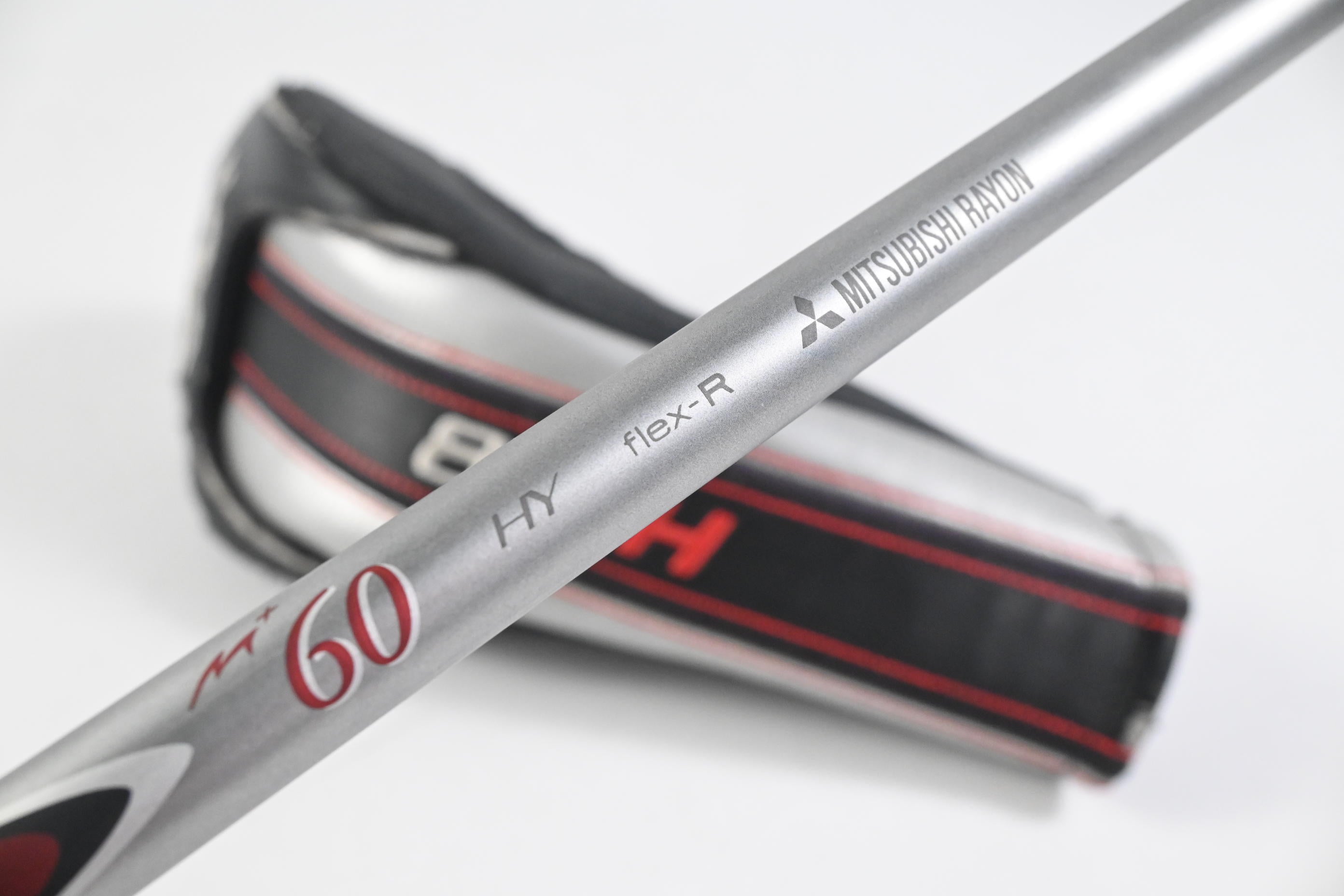 Titleist 816 H1 #4 Hybrid / 23 Degree / Regular Flex Diamana M+ Red 60 Shaft