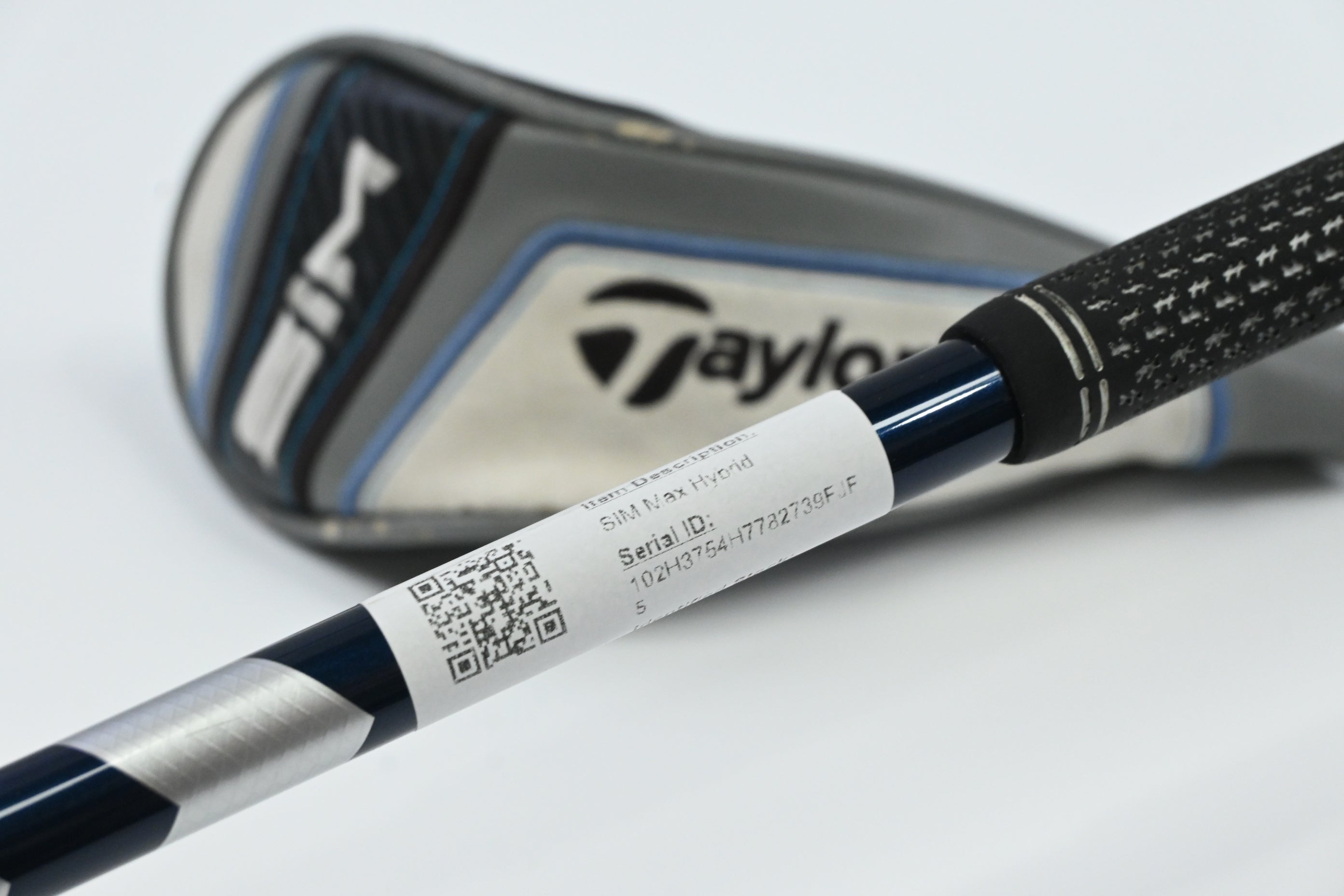 Taylormade SIM Max # 4 Hybrid / 23 Degree / Regular Flex Fujikura Ventus Blue 6