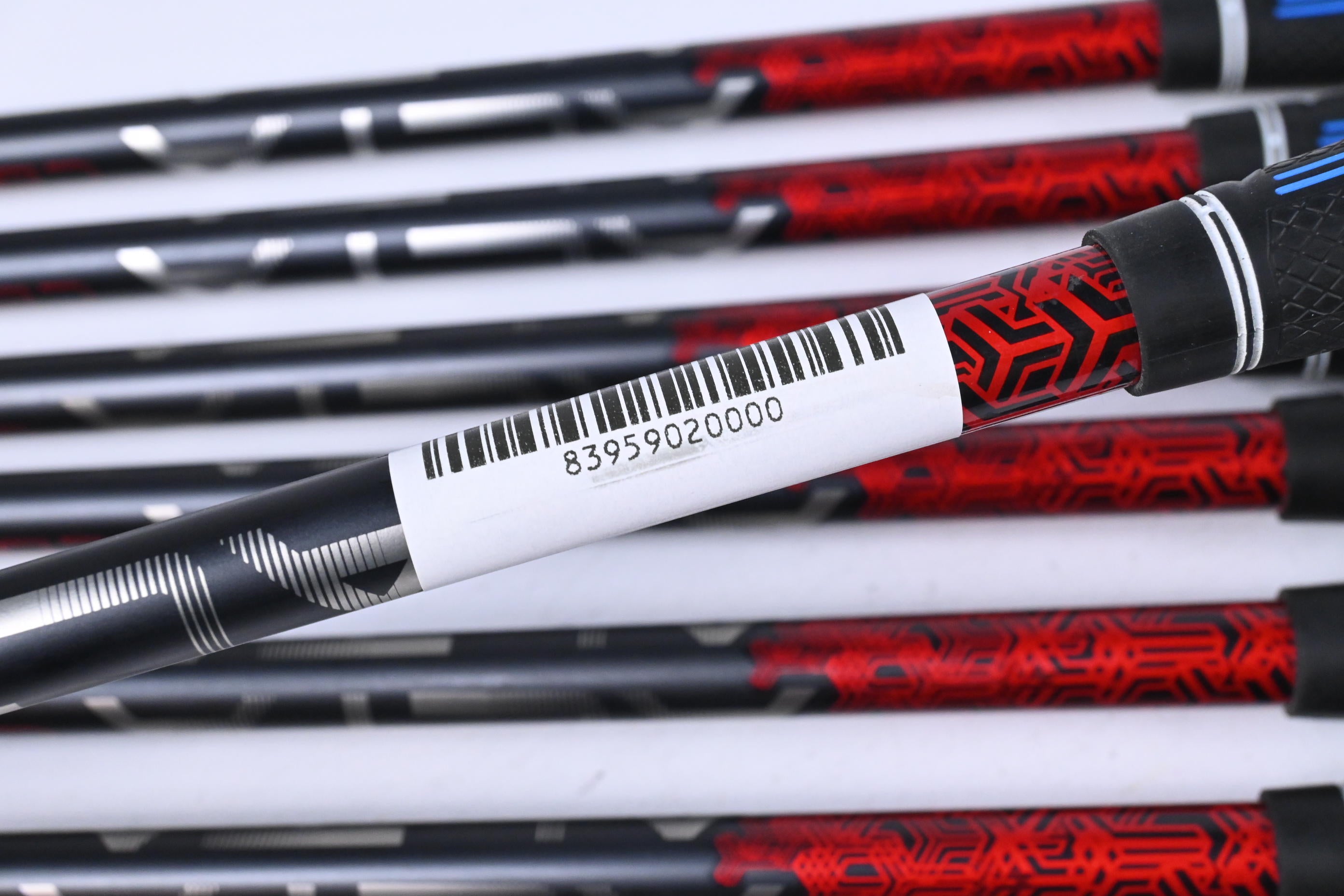 Ping G410 Irons / 5-PW+GW+SW / Black Dot / Regular Flex Ping Alta CB AWT Shafts