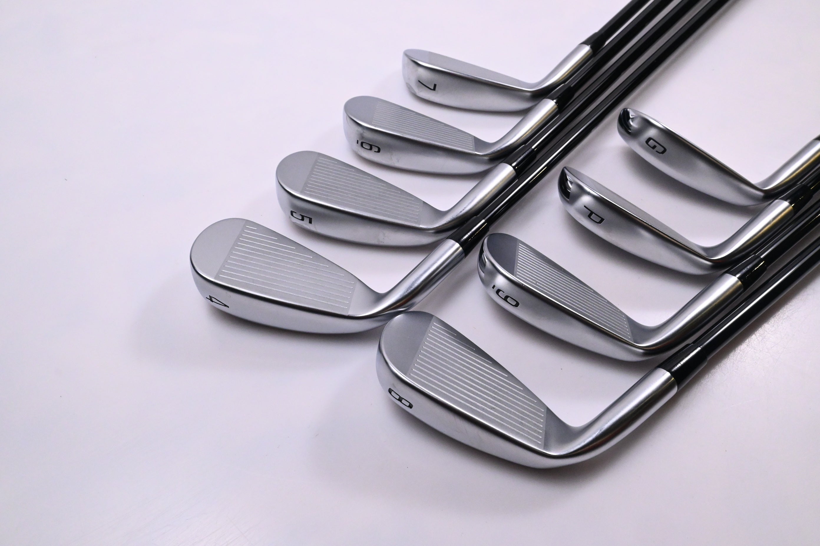 Mizuno JPX 925 Hot Metal Irons / 4-PW+GW / Senior Flex MMT 55 Shafts