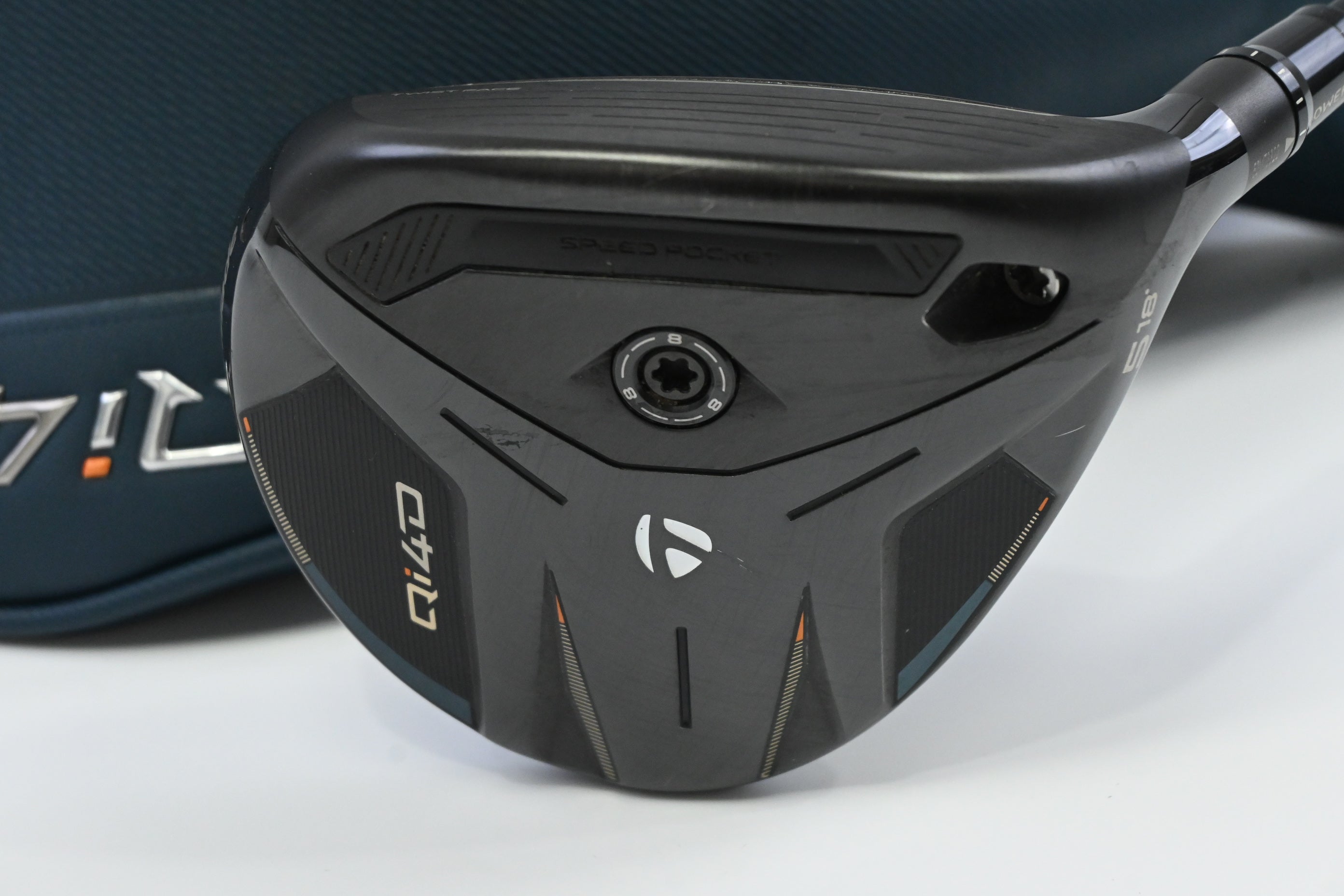 Taylormade Qi4D #5 Wood / 18 Degree / Regular Flex Taylormade Reax White 55