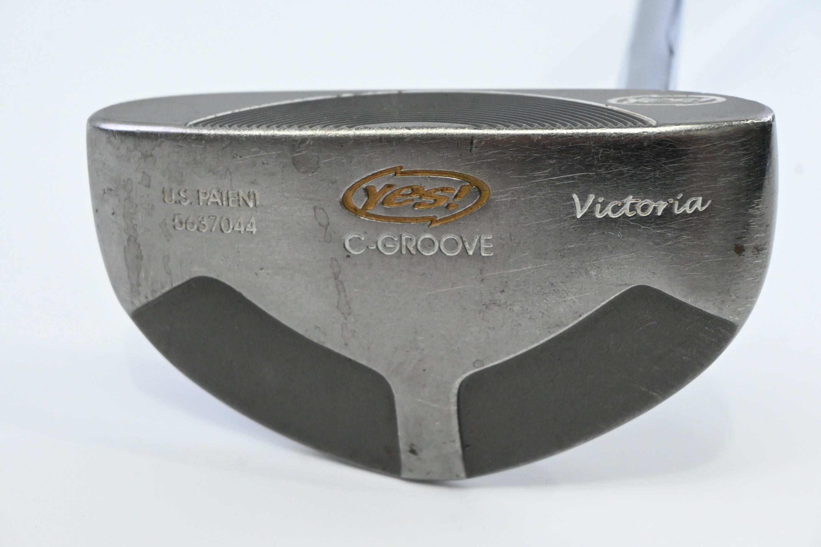 Yes! C-Groove Victoria Putter / 34 Inch