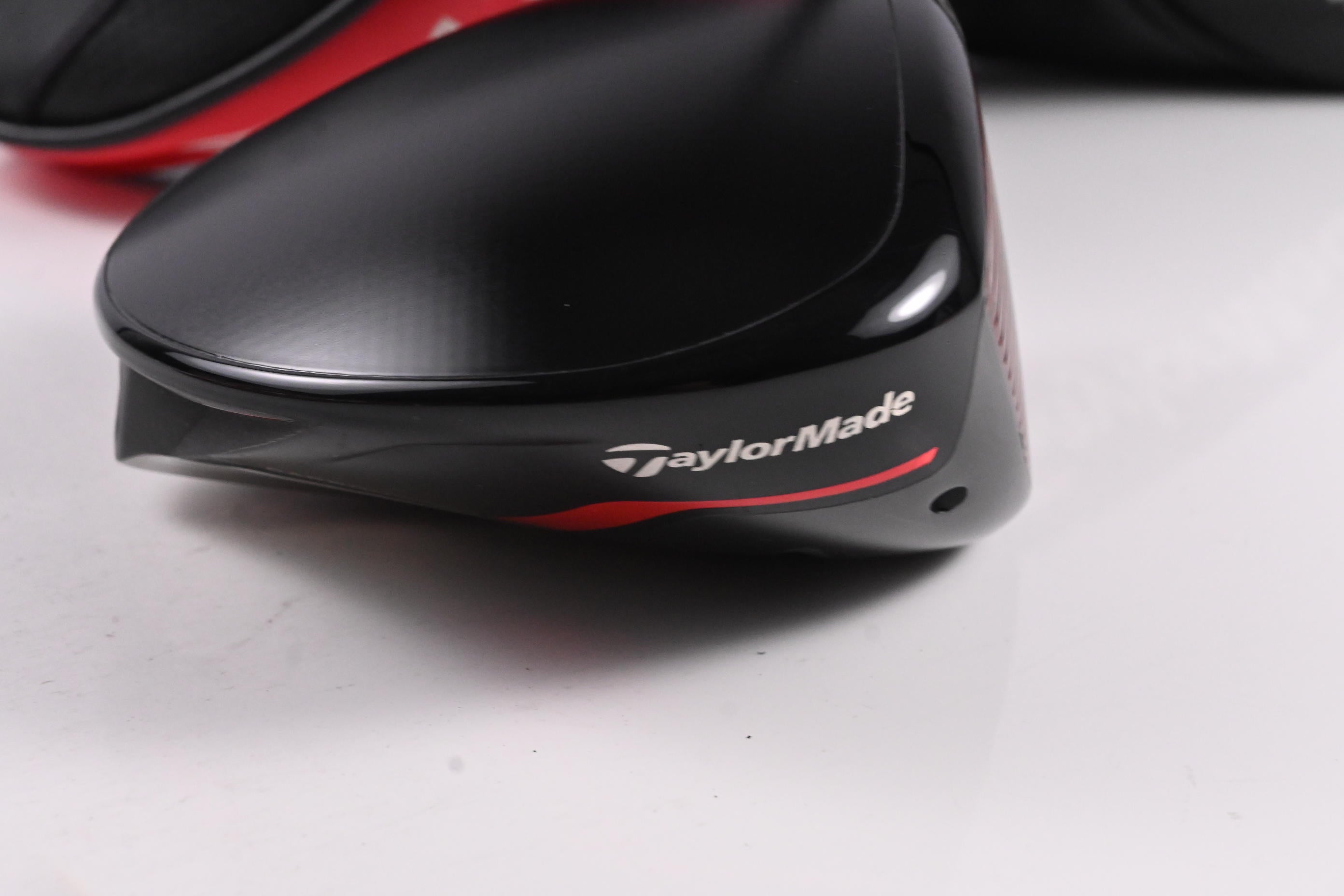 Taylormade Stealth Plus Driver / 10.5 Degree / Stiff Flex HZRDUS Smoke RDX Blue 70