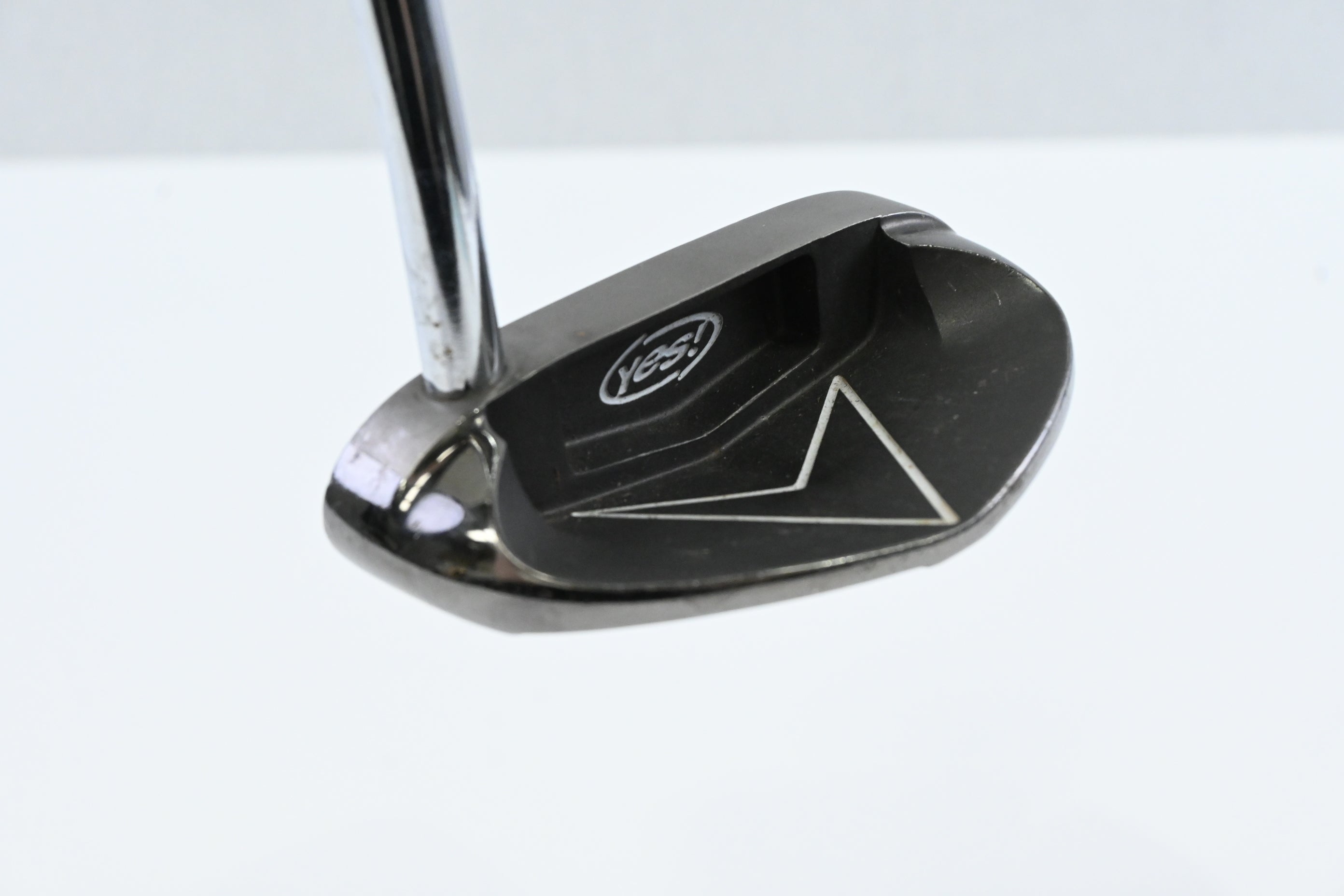 Yes! C-Groove Victoria Putter / 34 Inch