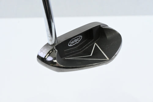 Yes! C-Groove Victoria Putter / 34 Inch