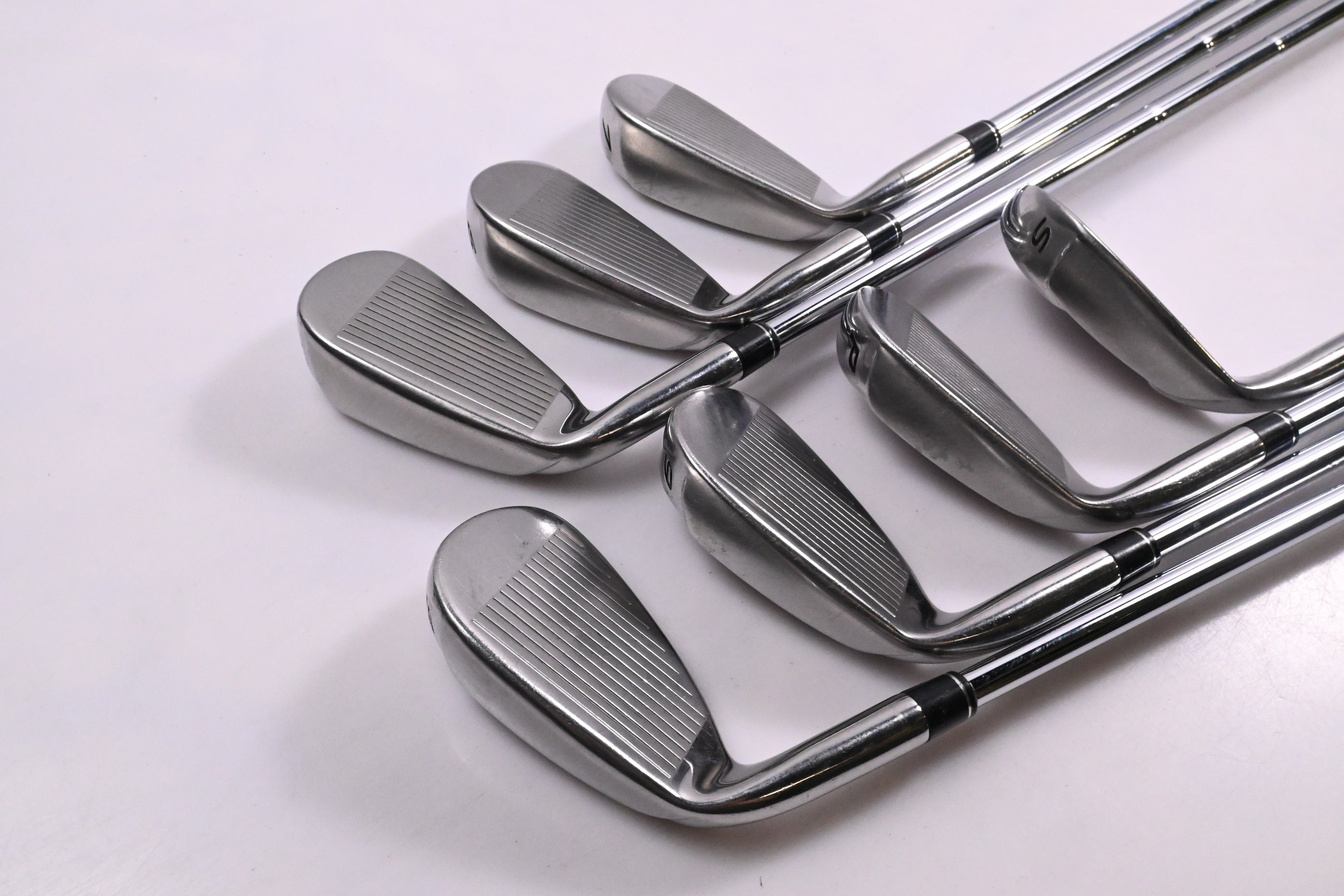 Taylormade Aeroburner Irons / 5-PW+SW / Regular Flex Taylormade Shafts