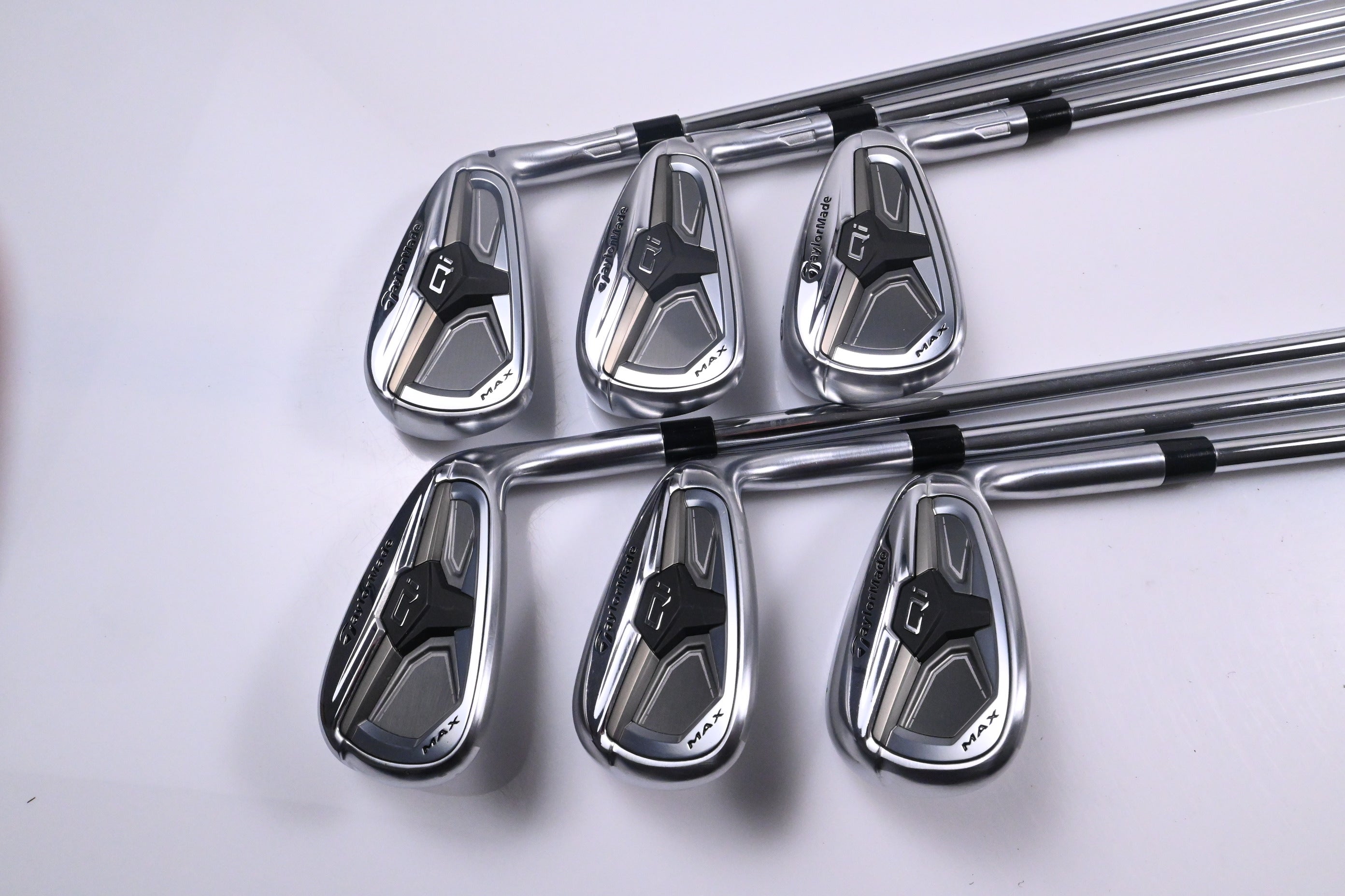 Taylormade Qi Max Irons / 6-PW+AW / Regular Flex KBS MAX Lite Shafts