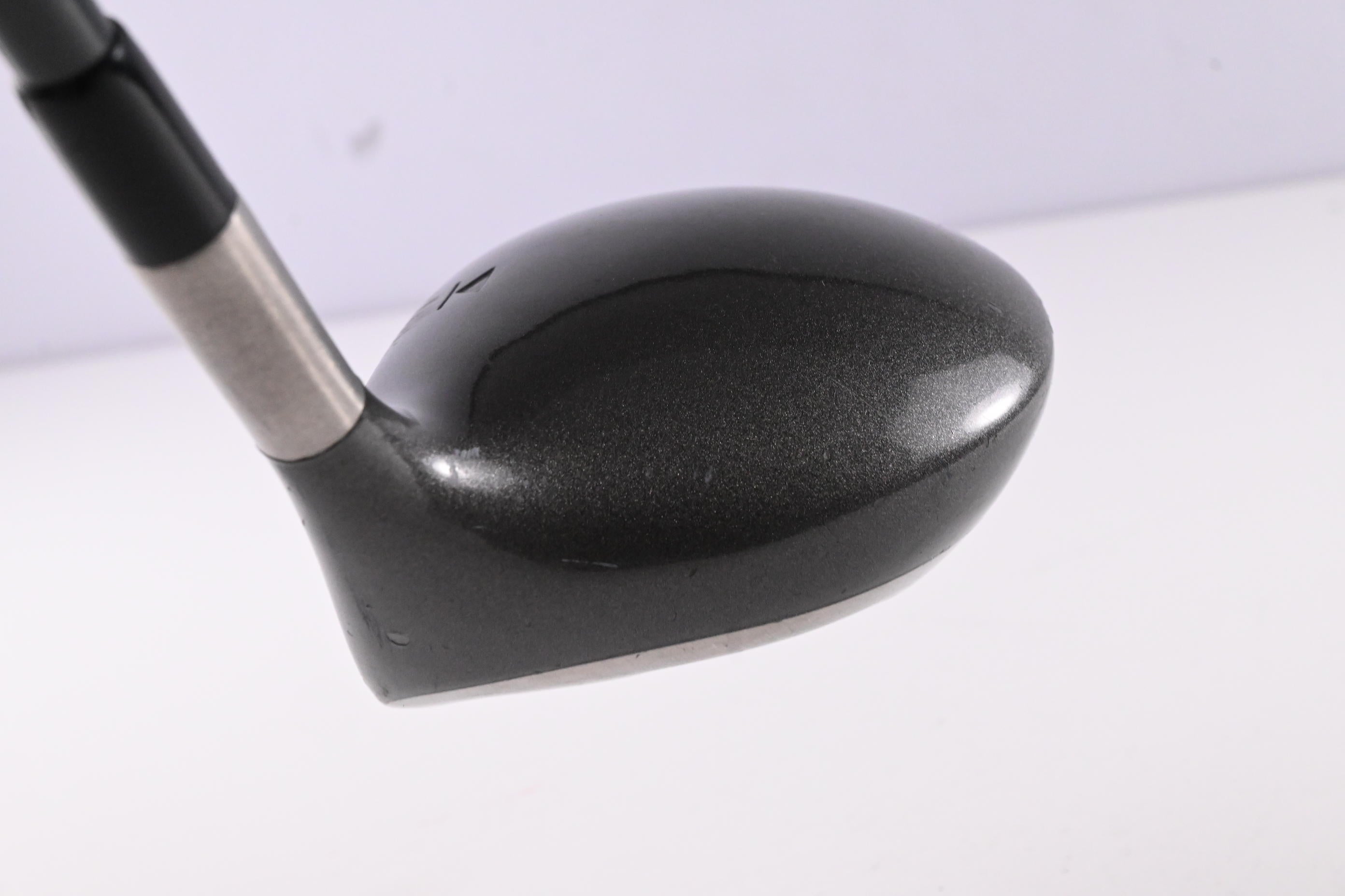 Titleist 975 D Driver / 9.5 Degree / Stiff Flex Titleist Ultralite Shaft