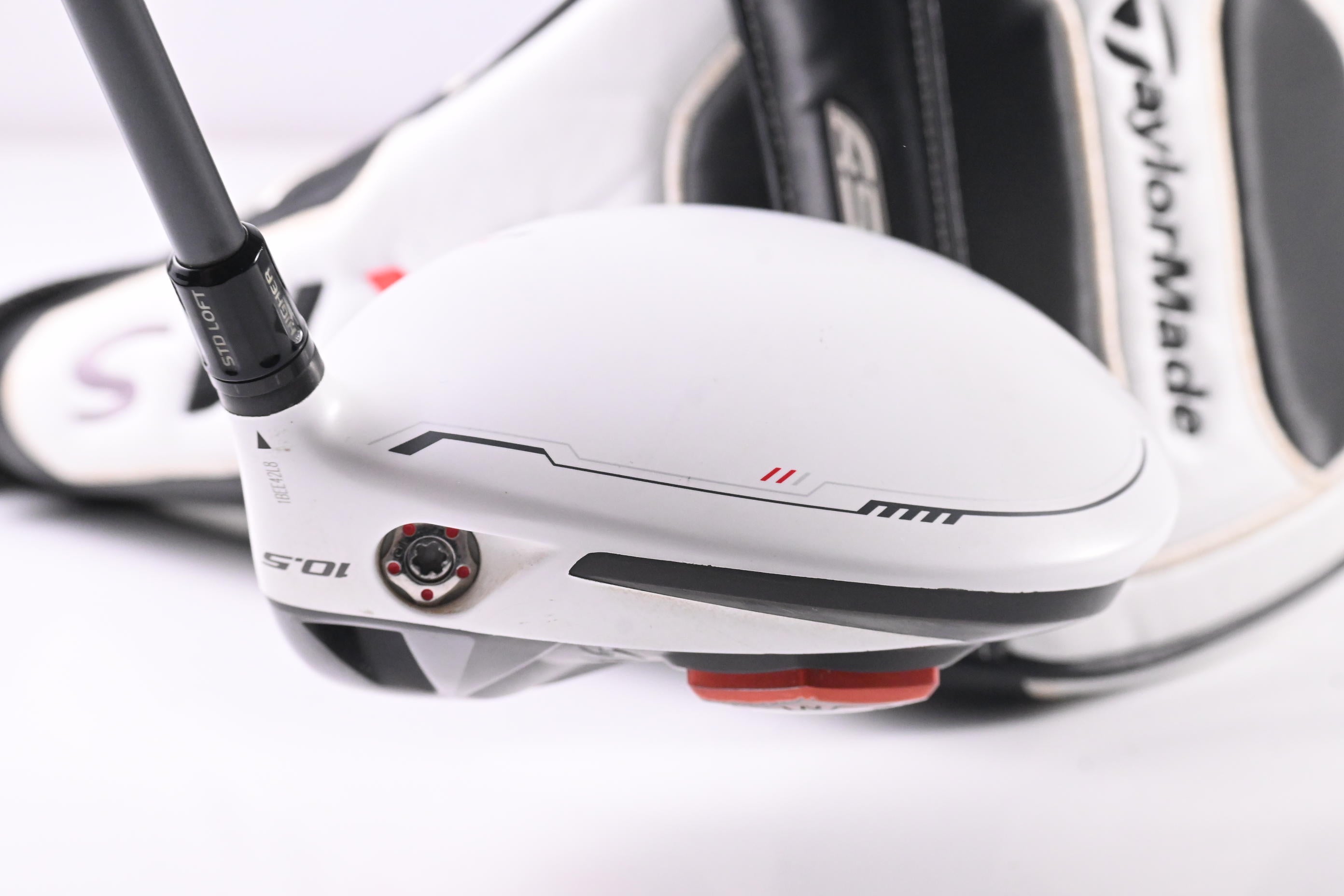 Taylormade R11S Driver / 10.5 Degree / Regular Flex Aldila RIP Phenom 60 Shaft