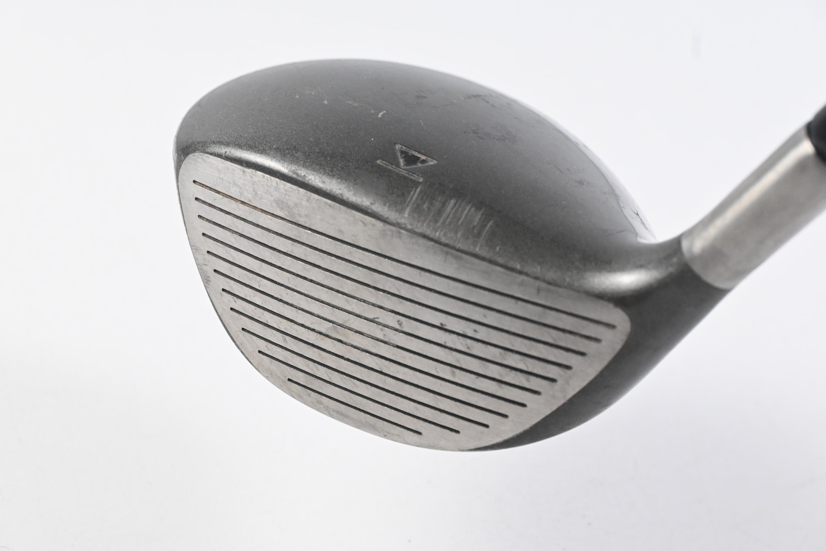 Titleist 975 D Driver / 8.5 Degree / Stiff Flex Titleist Ultralite Shaft