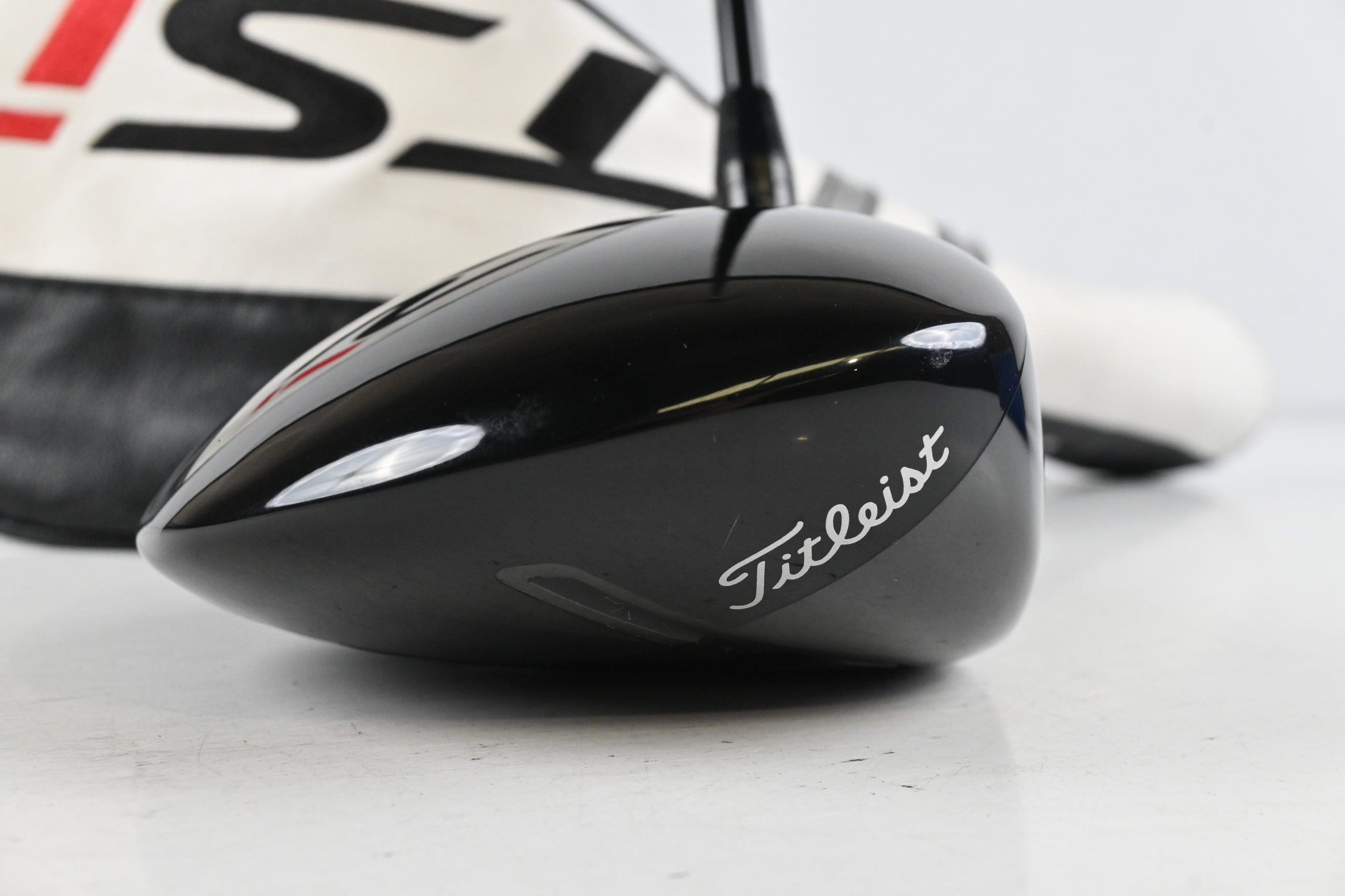 Titleist TSi4 Driver / 8 Degree / X-Flex Tensei AV Raw White 65 Shaft