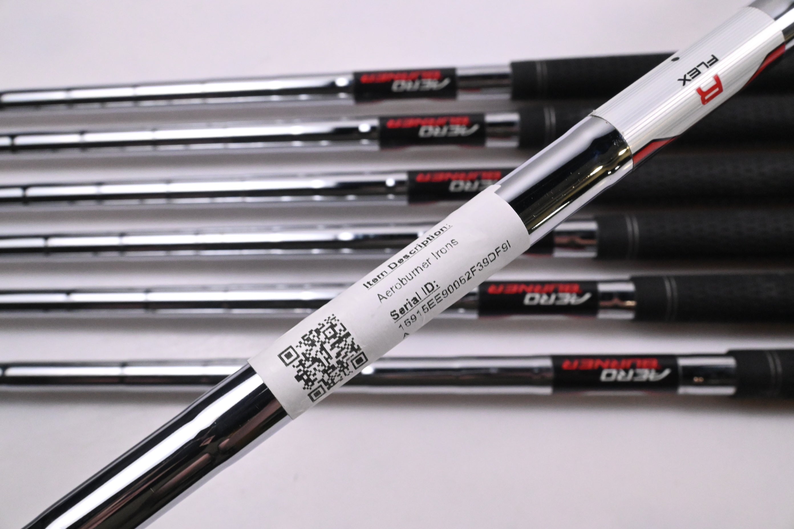 Taylormade Aeroburner Irons / 5-PW+SW / Regular Flex Taylormade Shafts