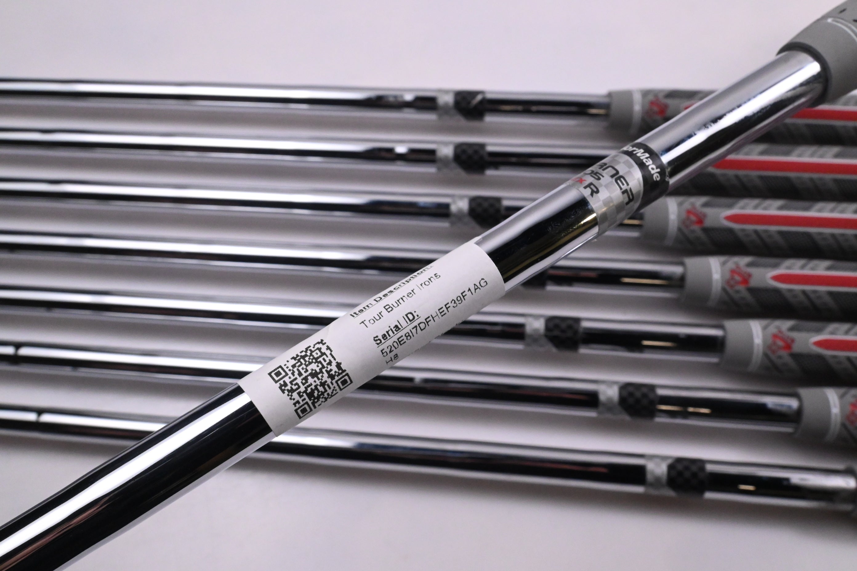 Taylormade Tour Burner Irons / 4-PW+SW / Regular Flex Taylormade 105 Shafts