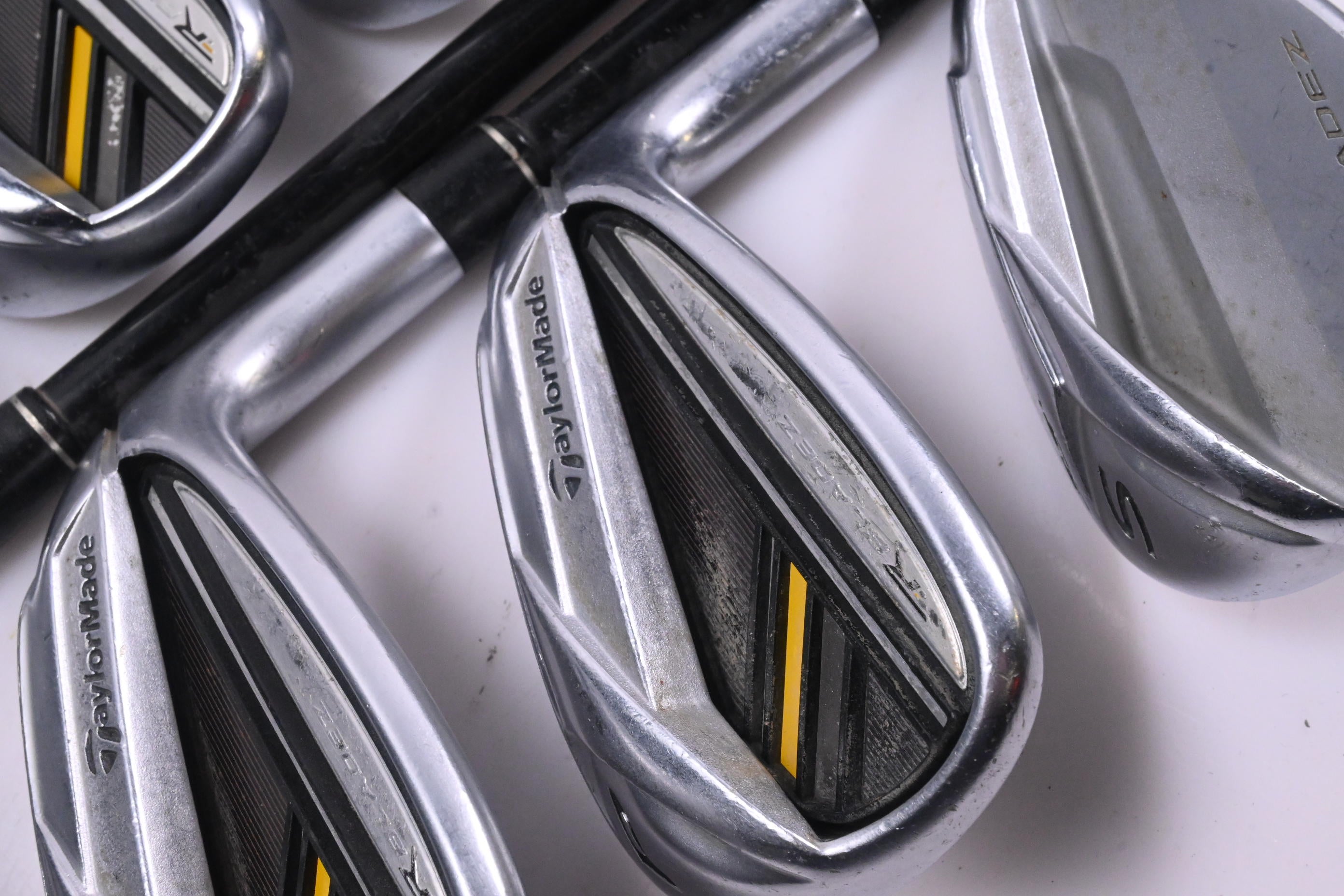 Taylormade Rocketbladez Irons / 4-PW+SW / Regular Flex RocketFuel 65 Shafts
