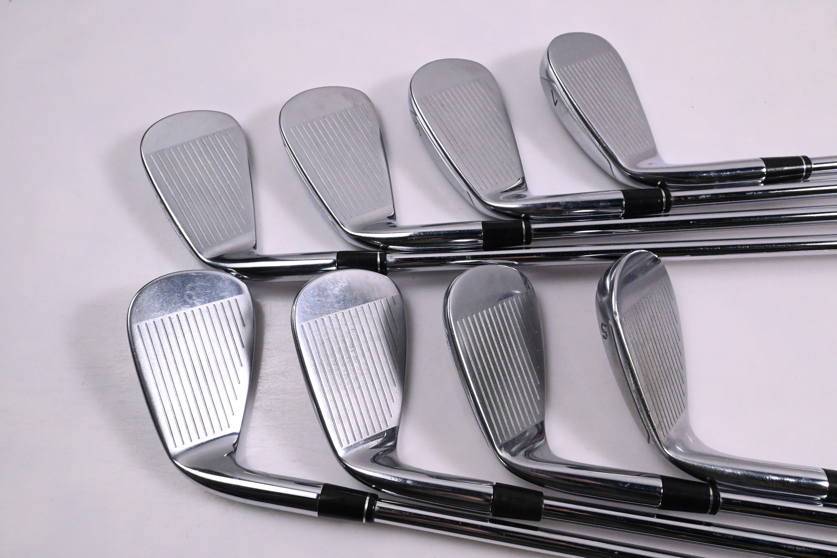 Taylormade R11 Irons / 4-PW+SW / Regular Flex KBS 90 Shafts