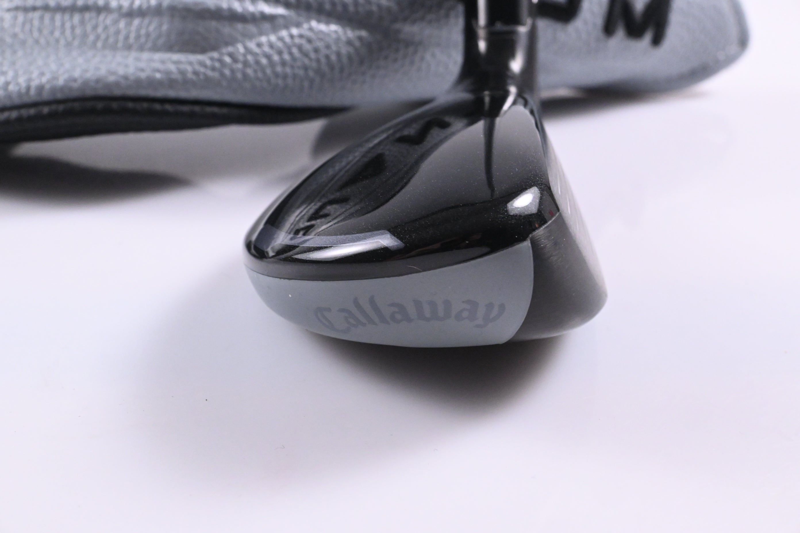 Callaway Quantum Max #5 Hybrid / 24 Degree / Regular Flex Denali Frost Silver 60