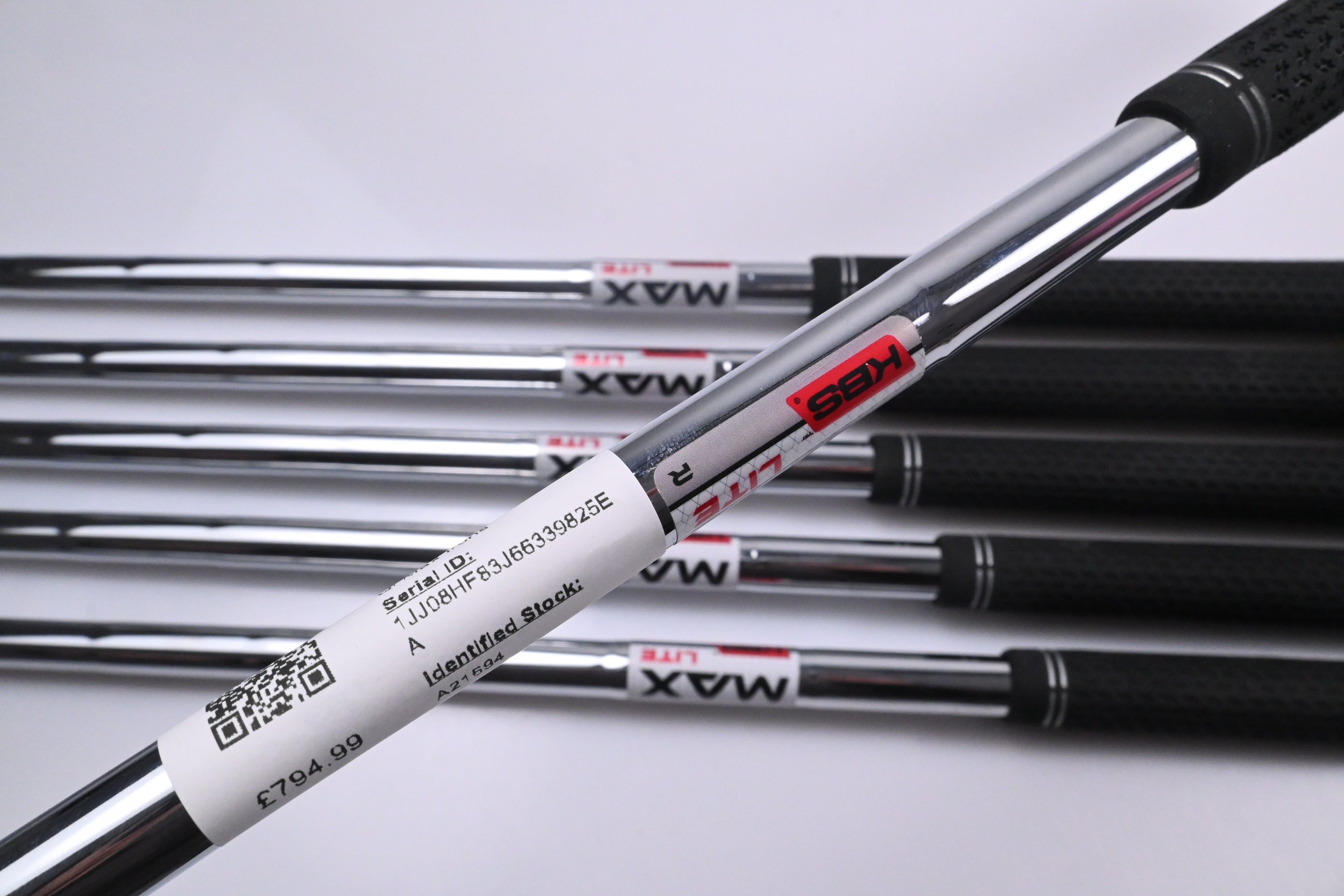 Taylormade Qi Max Irons / 6-PW+AW / Regular Flex KBS MAX Lite Shafts