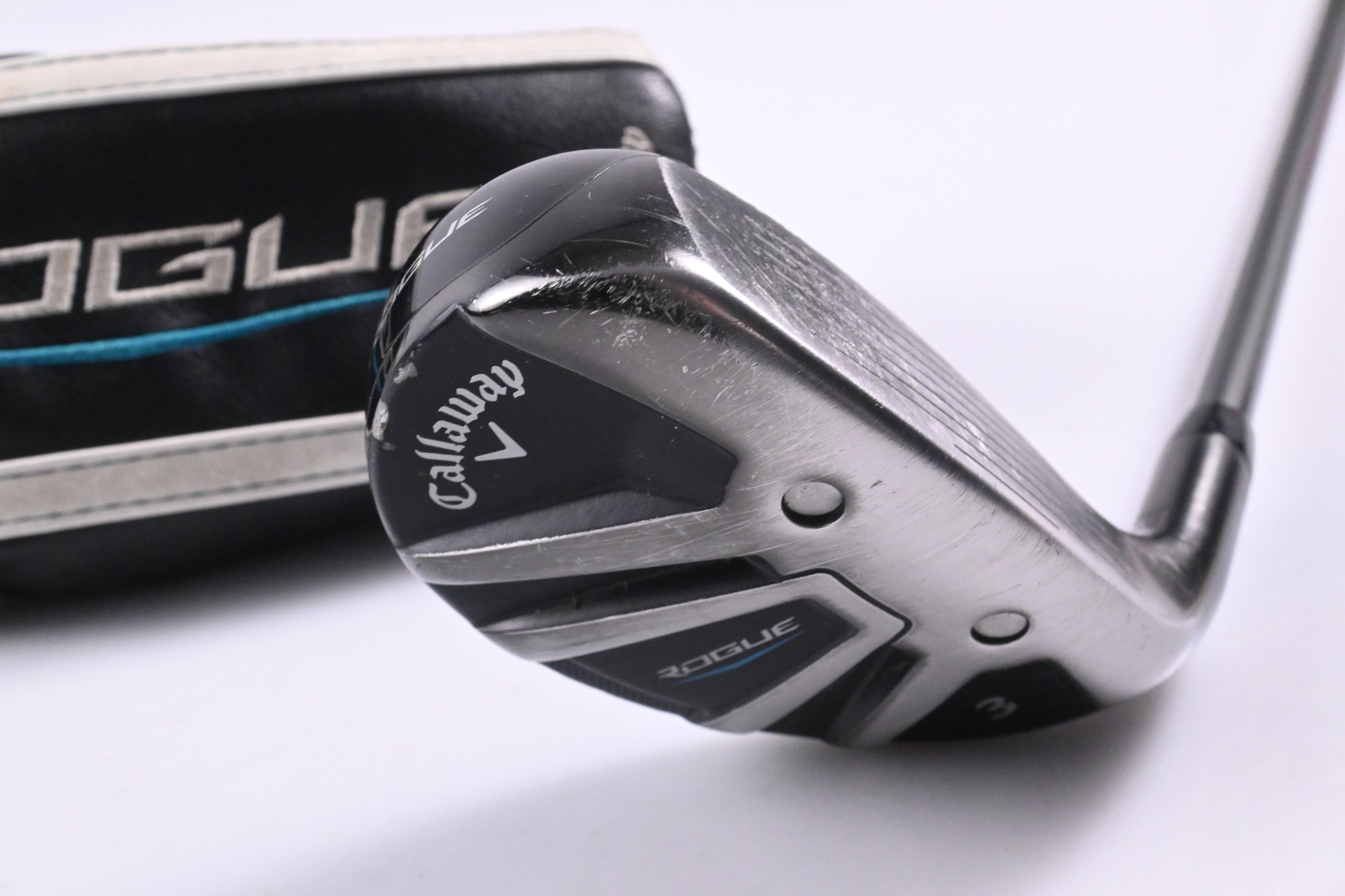 Callaway Rogue #3 Hybrid / 19 Degree / Regular Flex Aldila Synergy Blue 60 Shaft