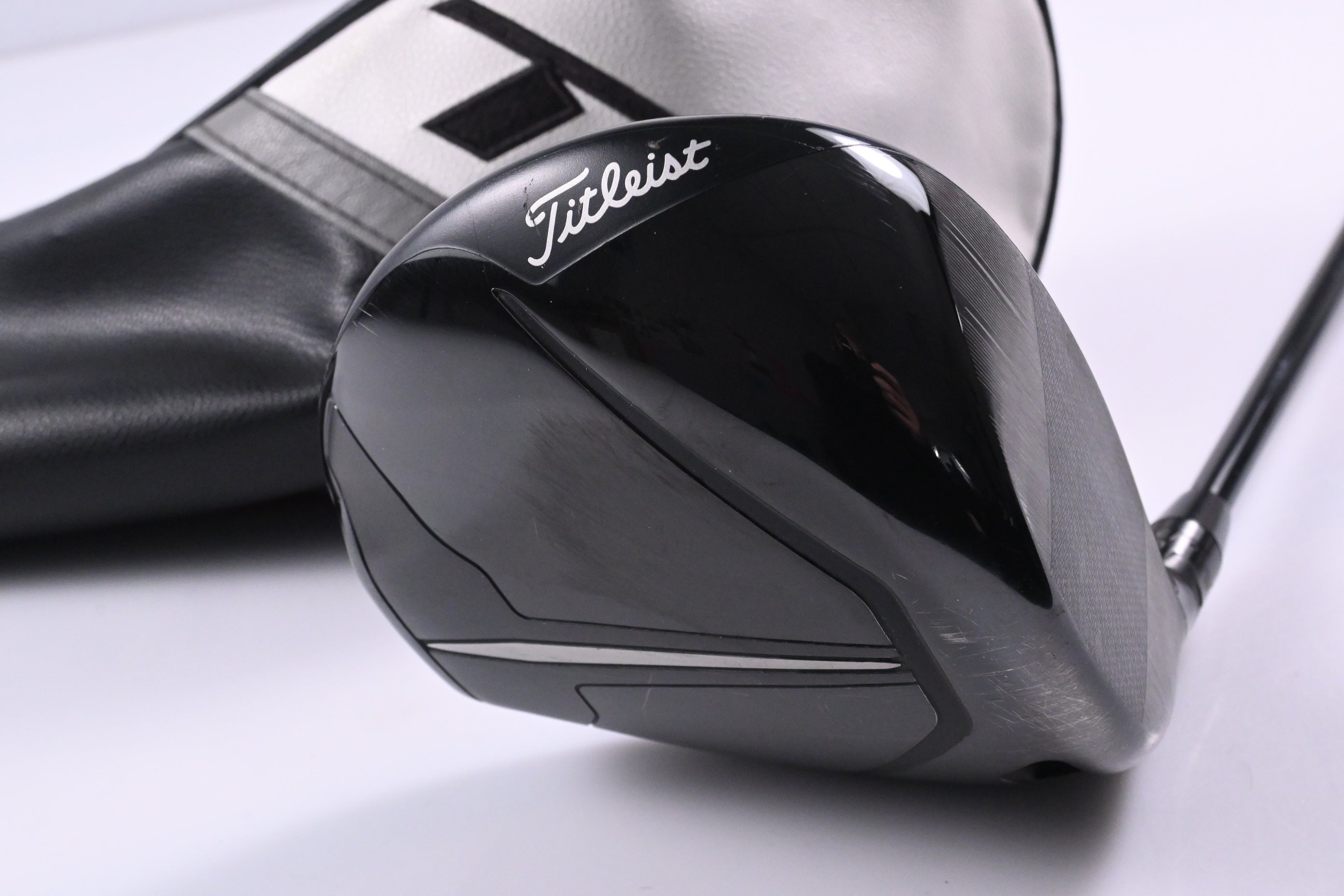 Titleist TSR2 Driver / 10 Degree / Stiff Flex HZRDUS GEN4 Black 60 Shaft