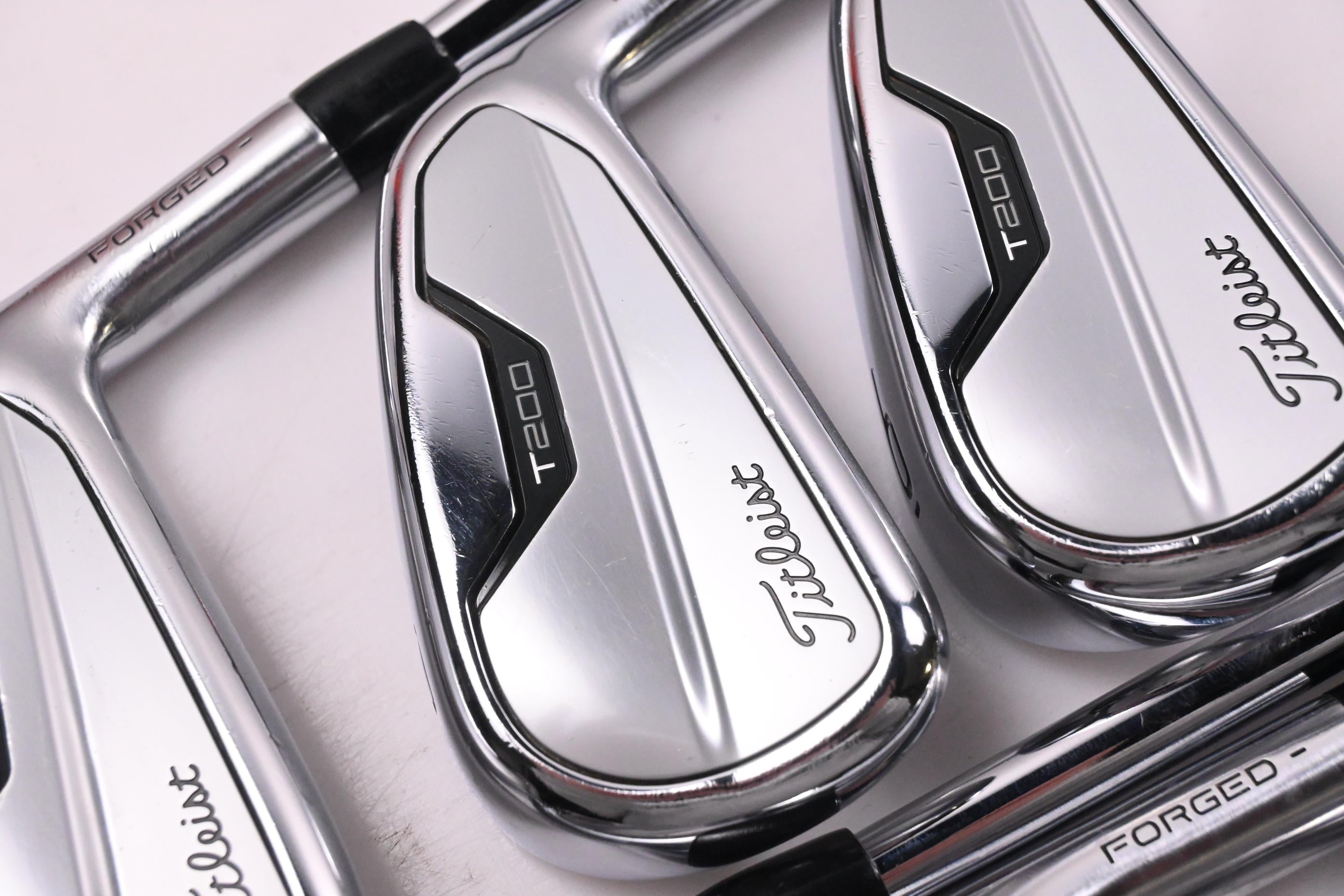 Titleist T200 2021 Irons / 4-PW+GW / Stiff Flex AMT Black S300 Shafts
