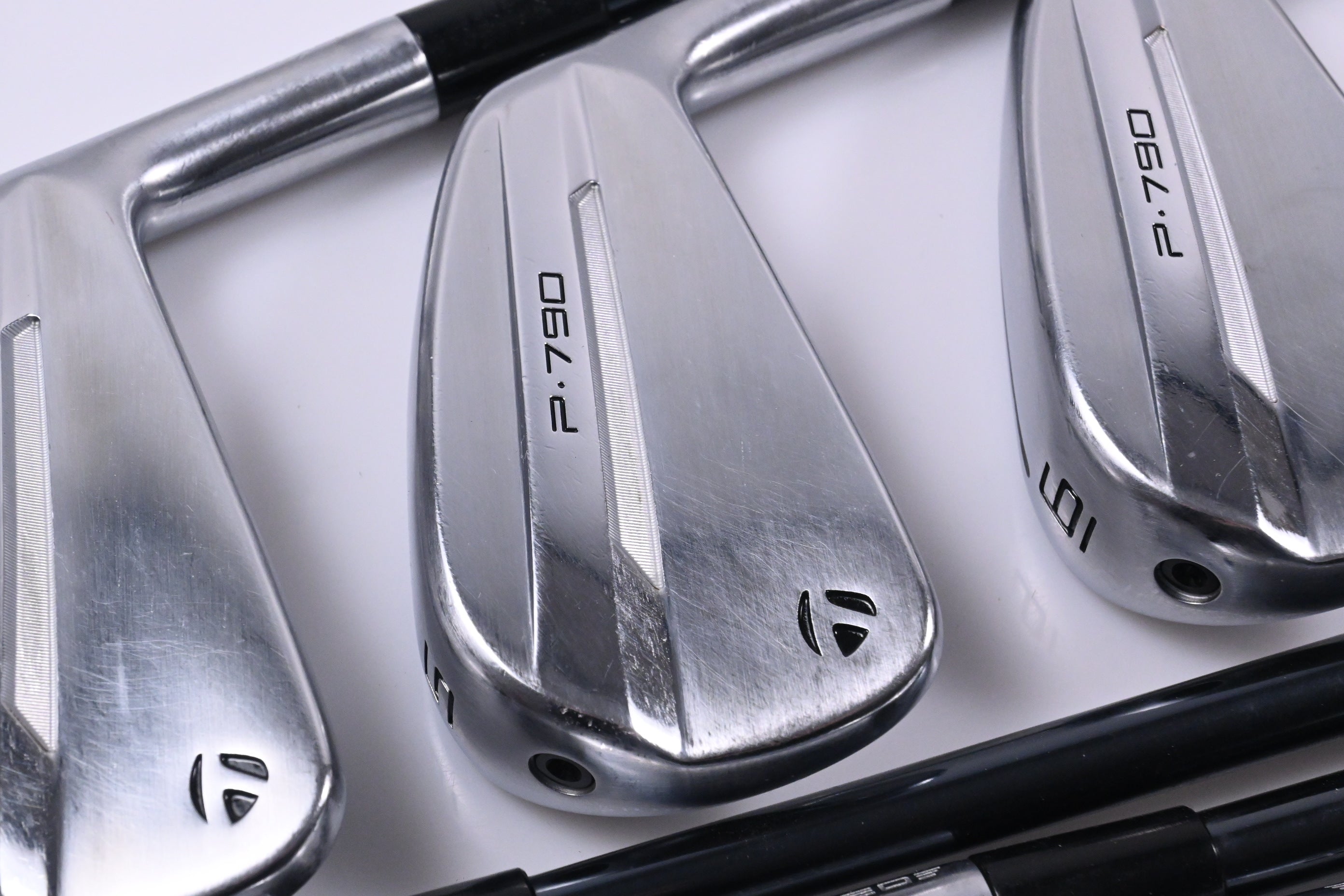 Taylormade P790 2025 Irons / 4-PW / Regular Flex UST Recoil Dart HDC 70 Shafts