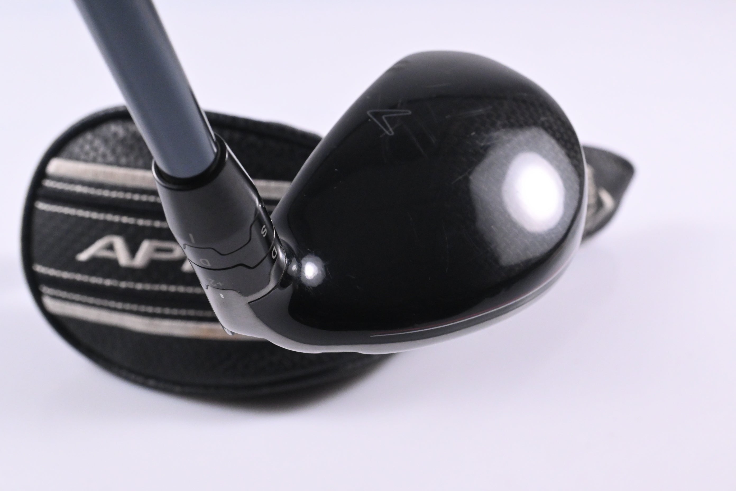 Callaway Apex 21 #4 Hybrid / 21 Degree / Regular Flex UST Mamiya Recoil DART 75