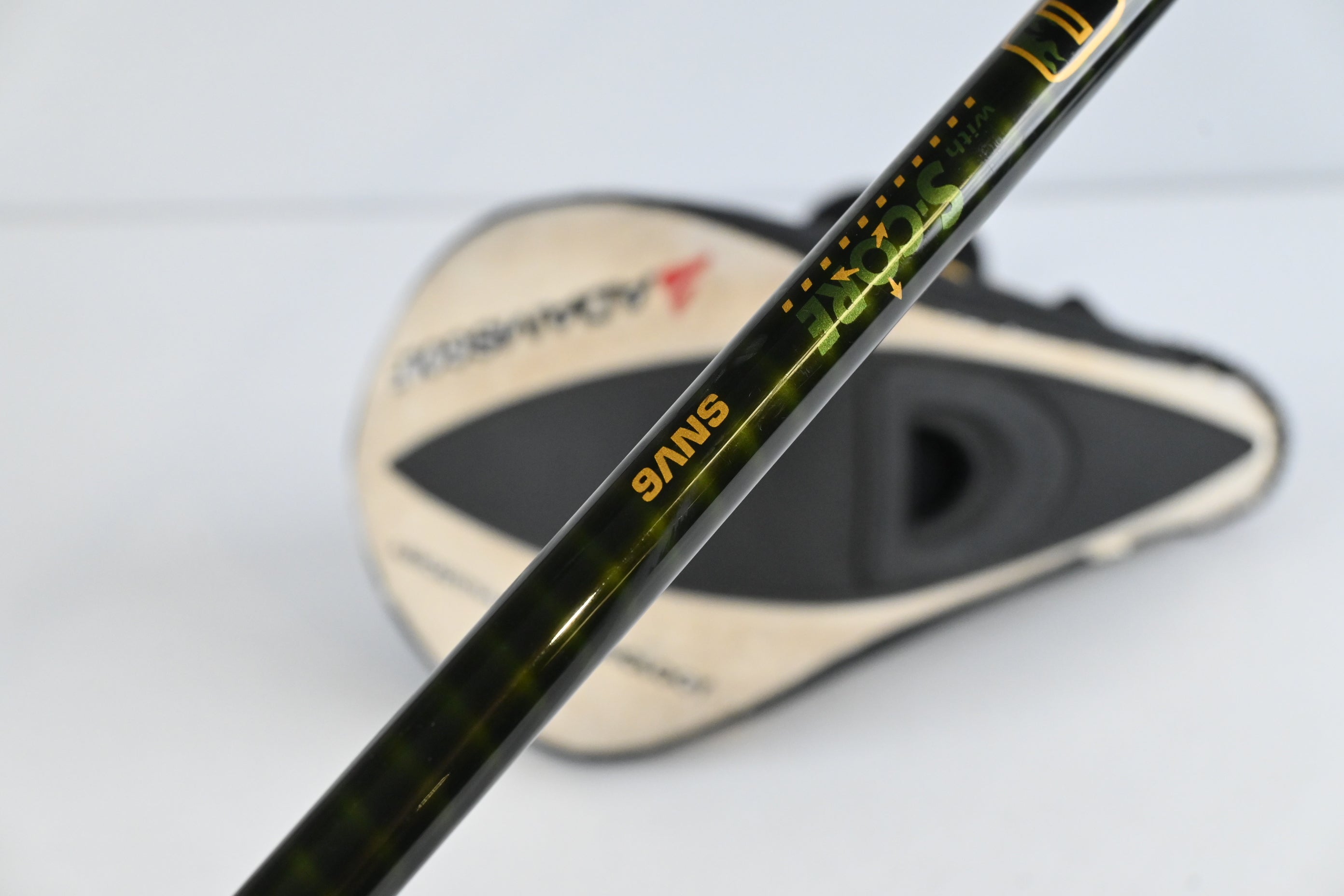 Adams Speedline Driver / 9.5 Degree / Stiff Flex Aldila Voodoo 6 Shaft