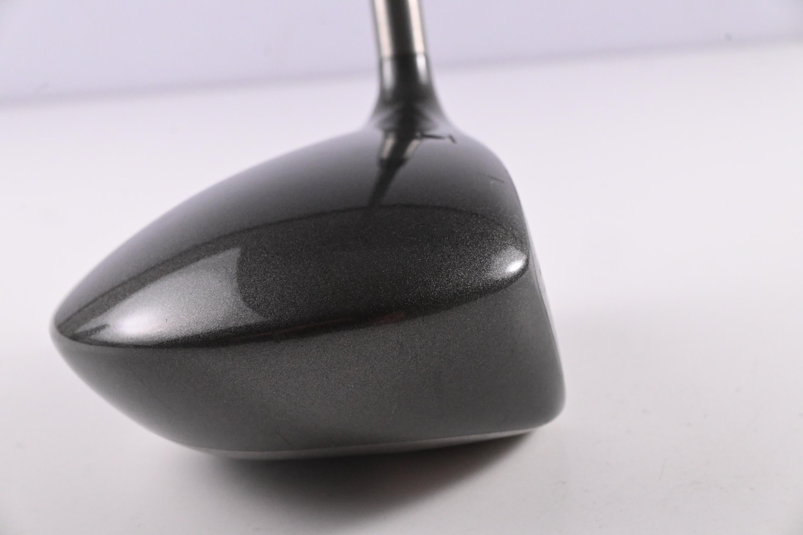 Titleist 975 D Driver / 9.5 Degree / Stiff Flex Titleist Ultralite Shaft