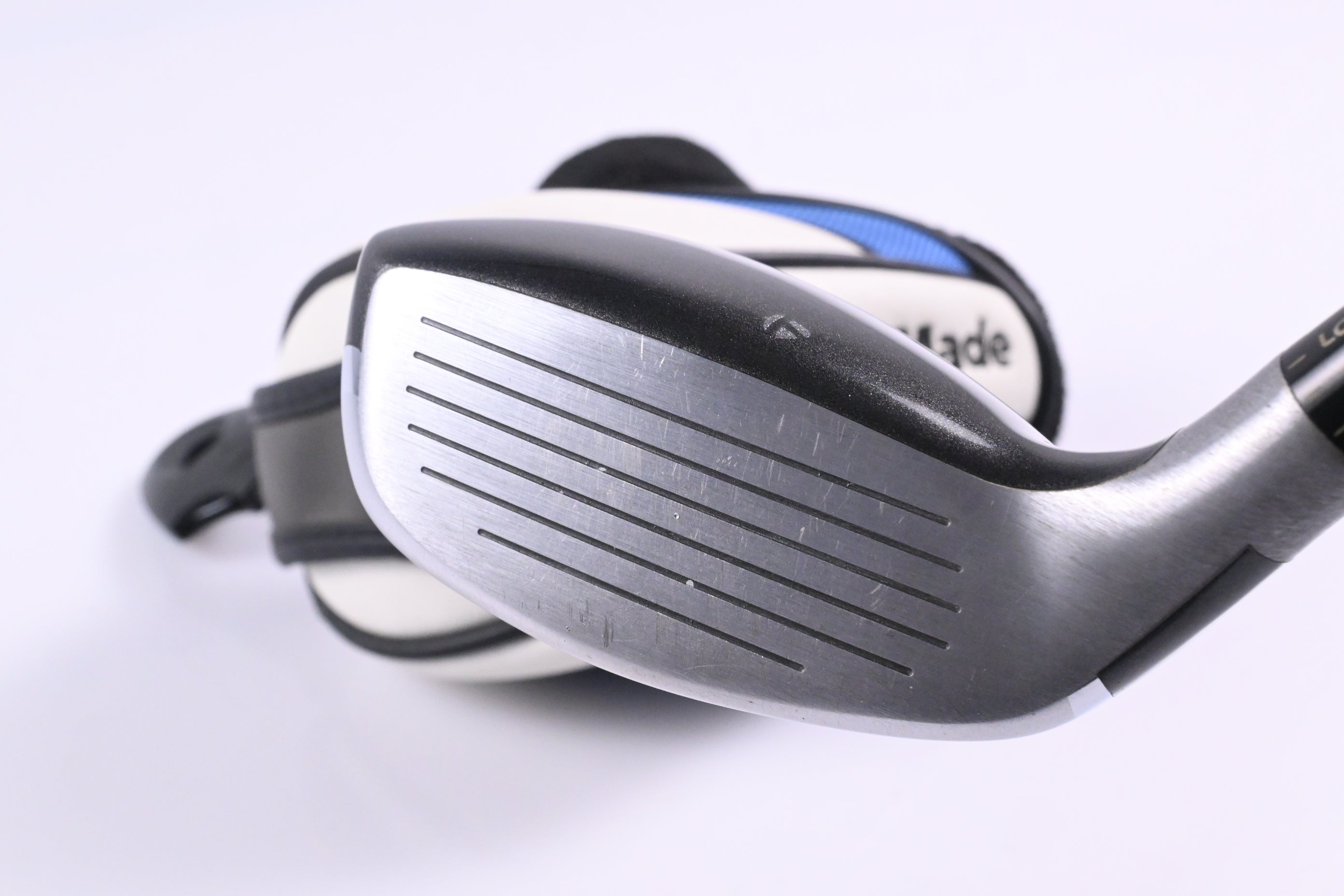 Taylormade SLDR #4 Hybrid / 21 Degree / Stiff Flex Fujikura Speeder 82 Shaft