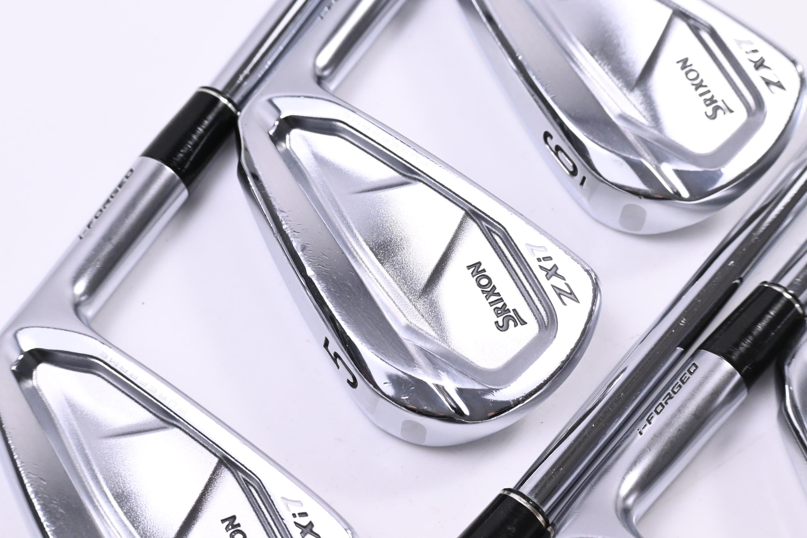 Srixon ZXi7 Irons / 4-PW / Stiff Flex Dynamic Gold Mid 115 Shafts