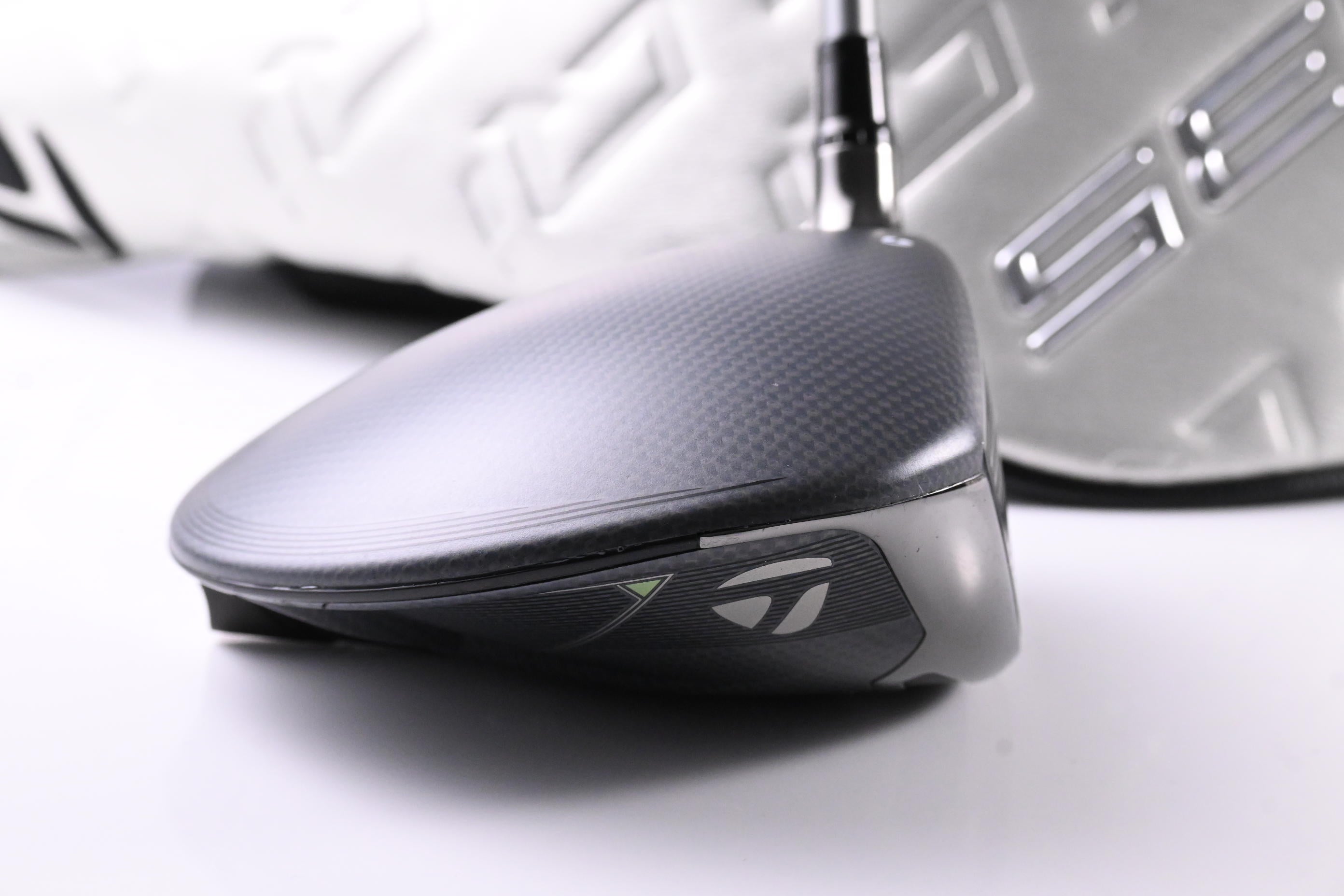 Taylormade Qi35 Driver / 9 Degree / Stiff Flex Fujikura Air Speeder 50 Shaft