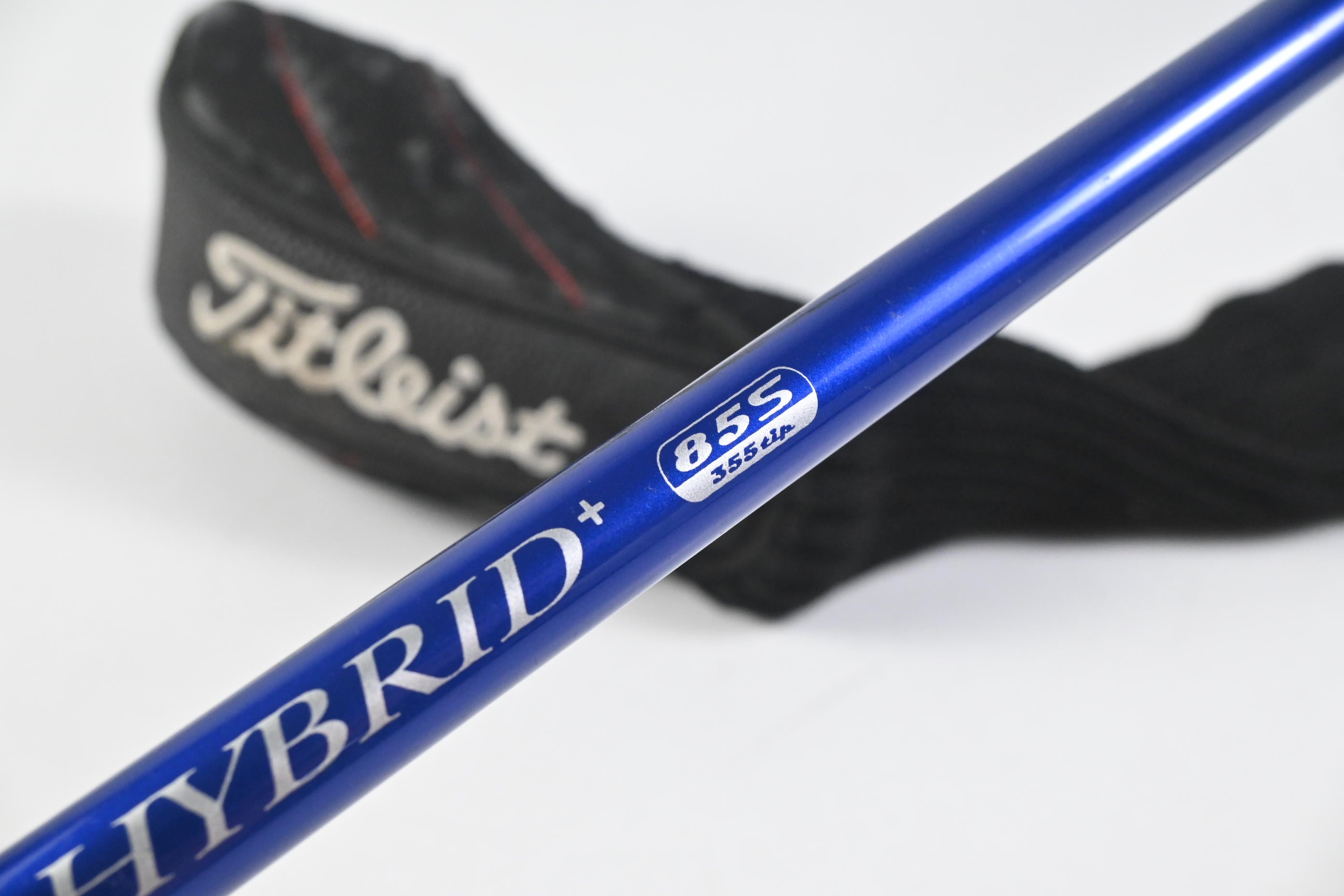 Titleist 585.H #3 Hybrid / 19 Degree / Stiff Flex Graphite Design Tour AD YS 85