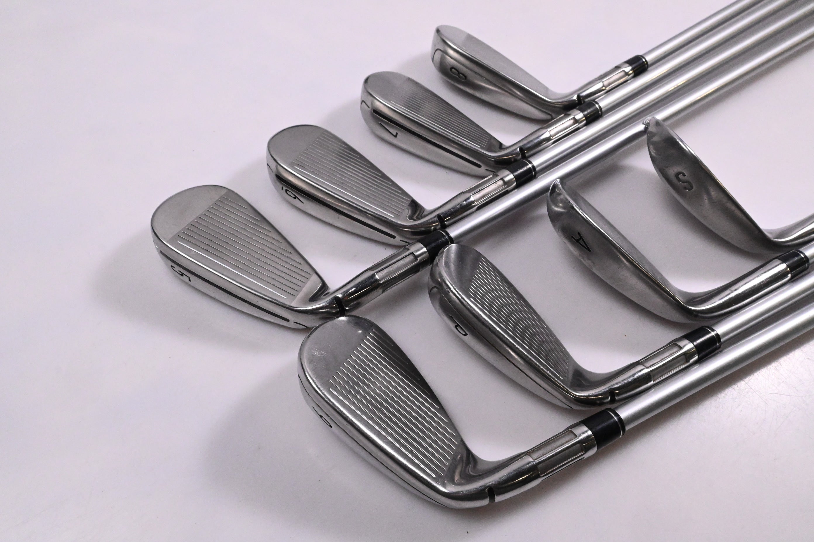 Ladies Taylormade M6 Irons / 5-PW+GW+SW / Ladies Flex Taylormade 45 Shafts