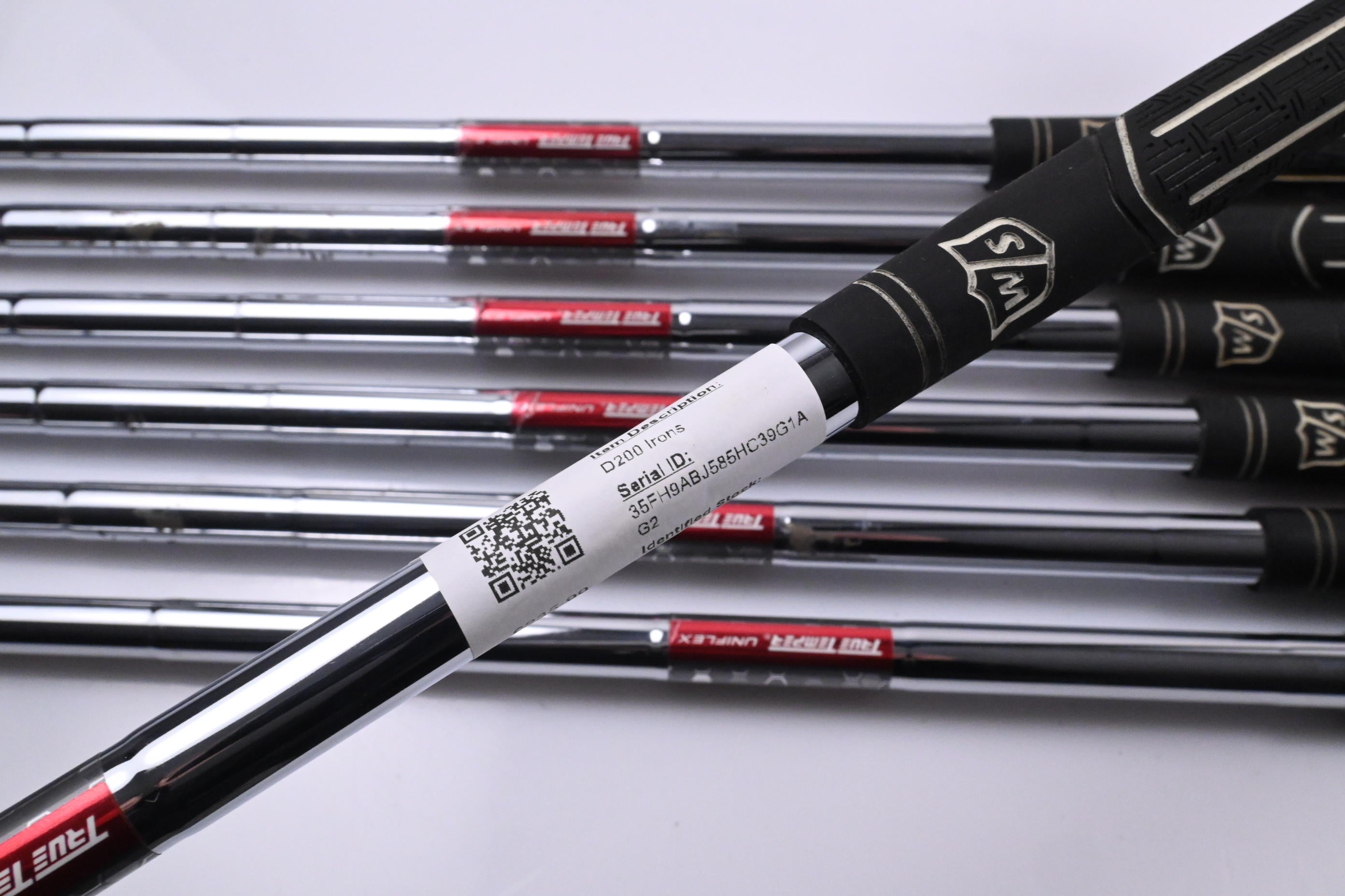 Wilson D200 Irons / 5-PW / Regular Flex Wilson Shafts