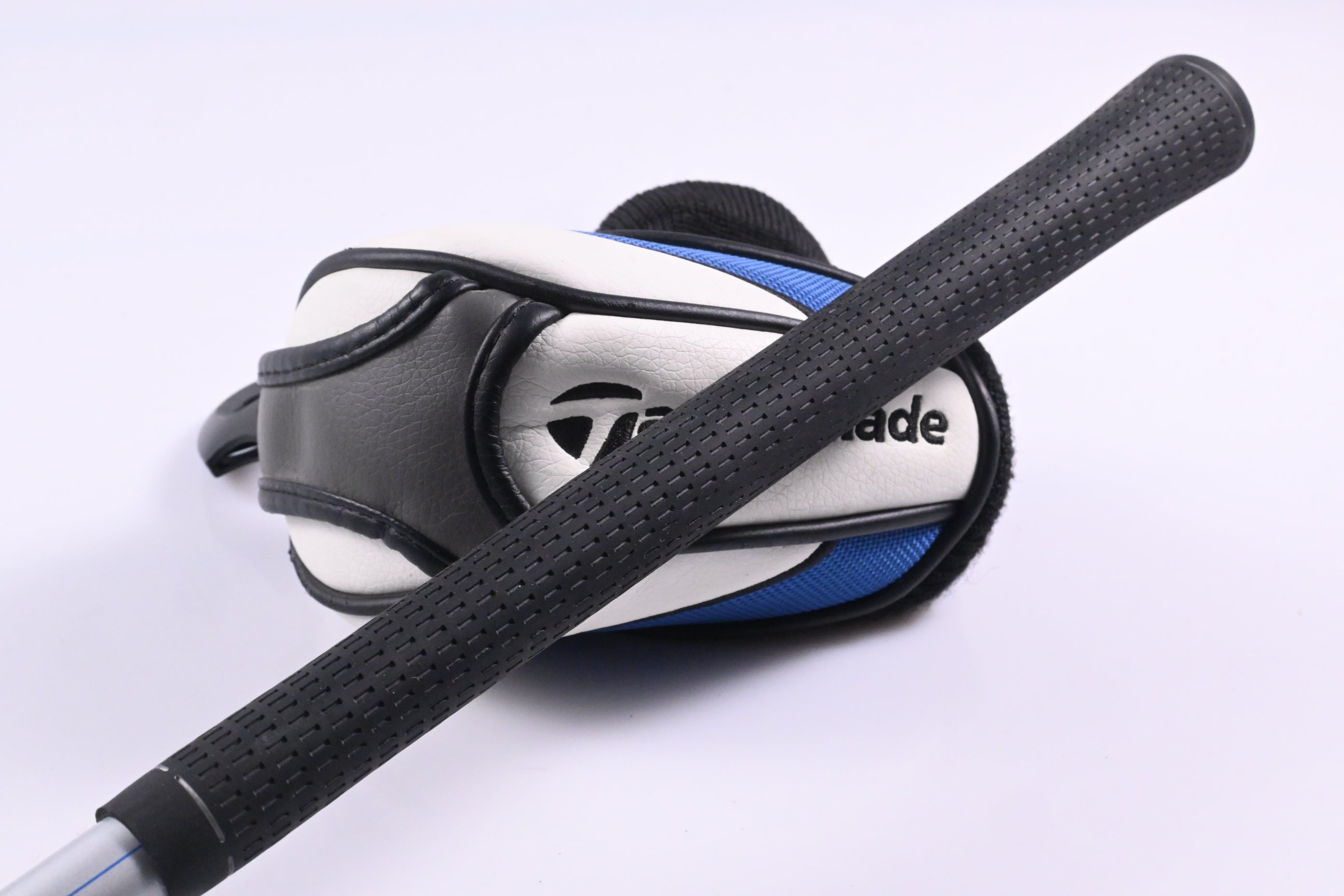 Taylormade SLDR #4 Hybrid / 21 Degree / Stiff Flex Fujikura Speeder 82 Shaft