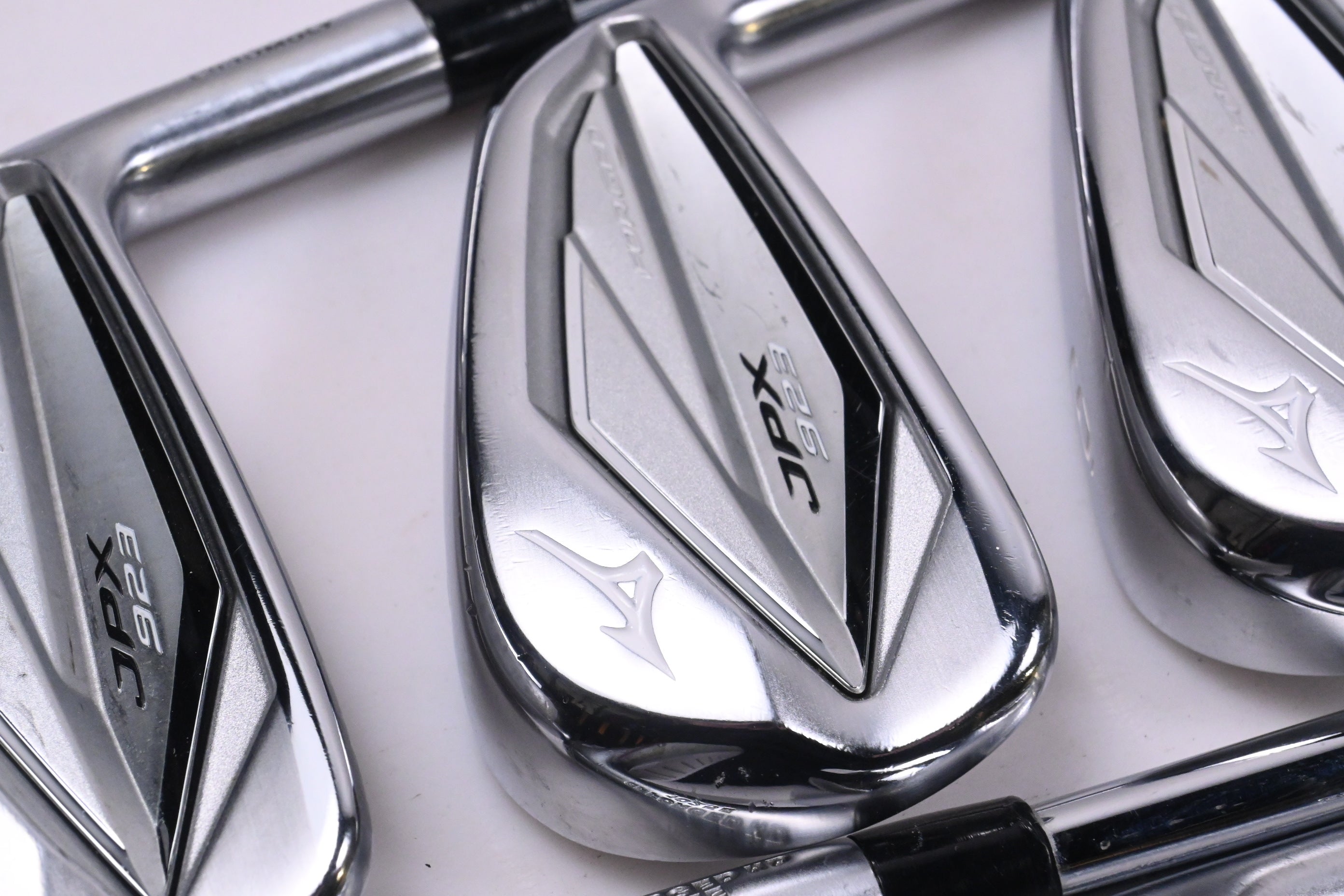 Mizuno JPX 923 Forged Irons / 4-PW+GW / Stiff Flex KBS Tour-V 110 Shafts