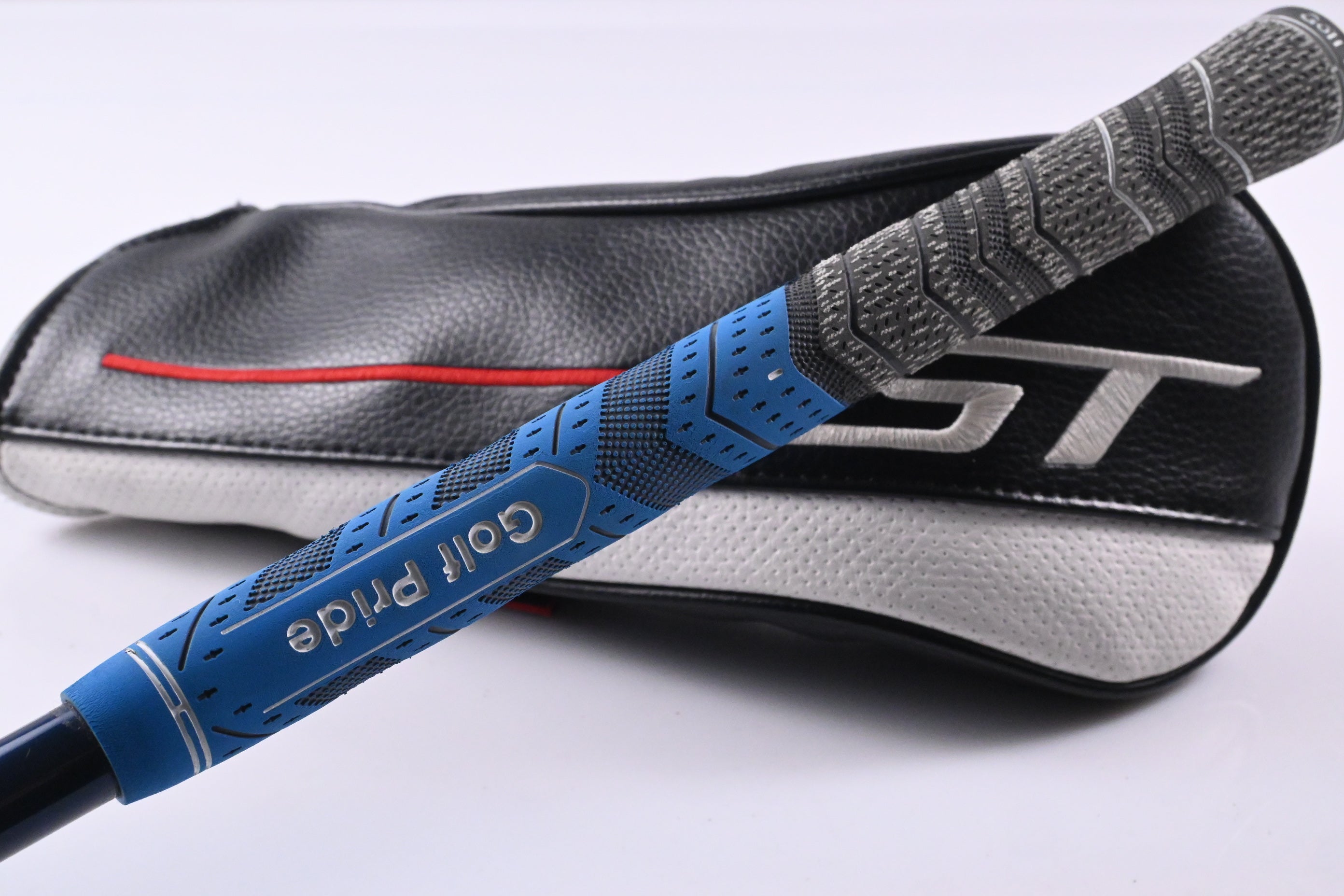 Titleist GT2 #3 Wood / 15 Degree / Regular Flex Fujikura Ventus Blue 5 Shaft